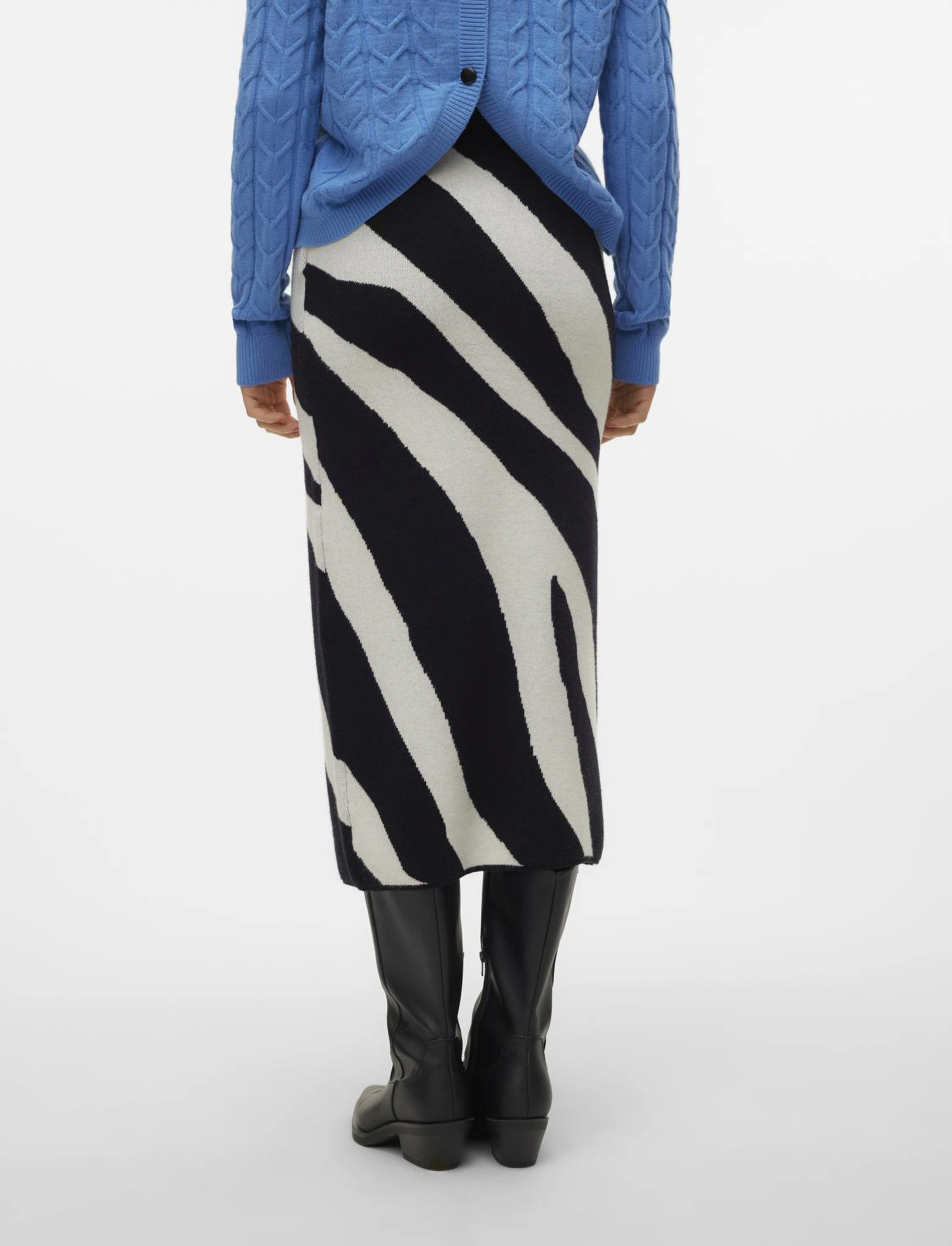 Vero Moda - VMNANCY NW 7/8 SKIRT BOO - strikkede nederdele - black - 2