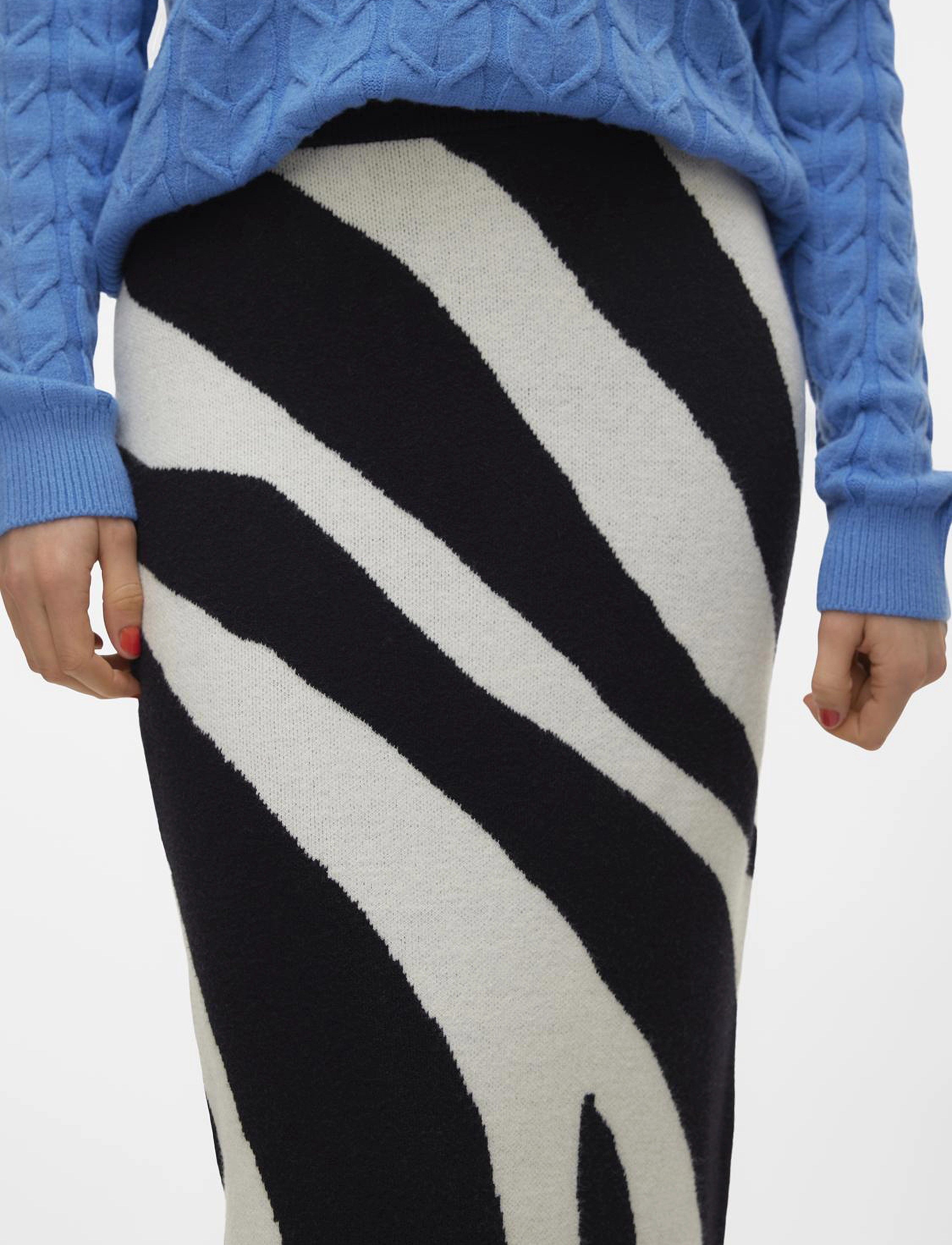 Vero Moda - VMNANCY NW 7/8 SKIRT BOO - strikkede nederdele - black - 3