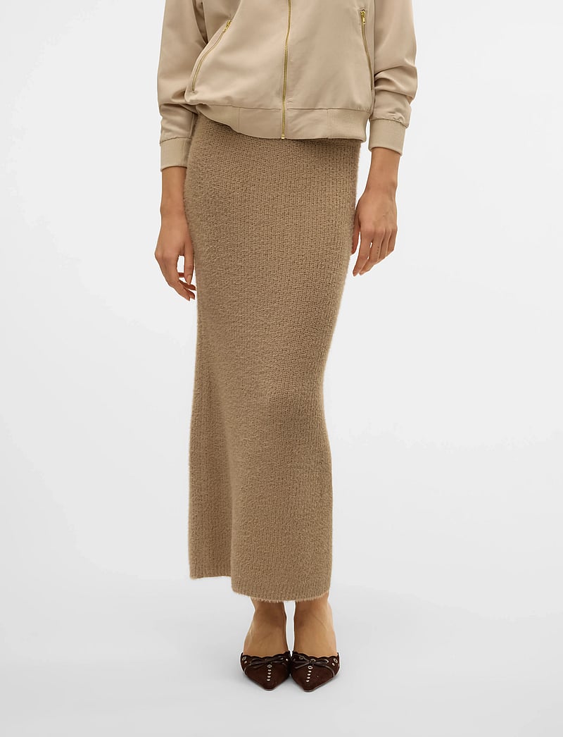 Vero Moda - VMPUFF NW CALF PENCIL SKIRT BOO - strickröcke - silver mink - 0