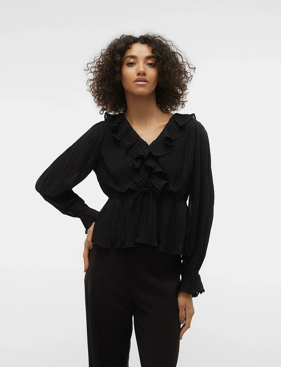 Vero Moda - VMDORA L/S FRILL PLEAT TOP WVN EXP - black - 0