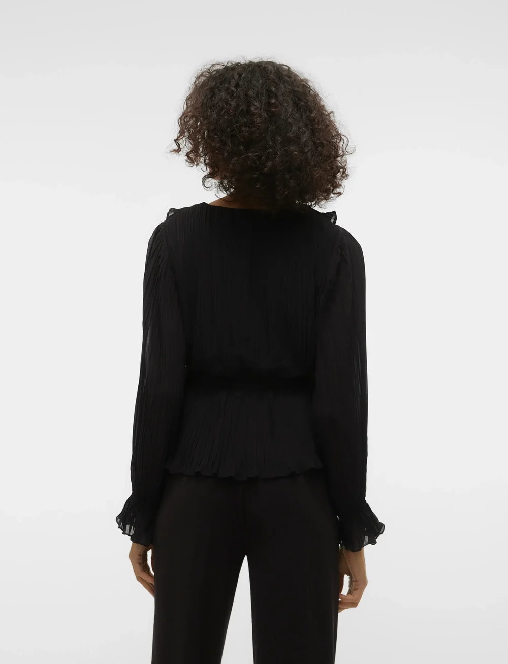Vero Moda - VMDORA L/S FRILL PLEAT TOP WVN EXP - långärmade blusar - black - 2