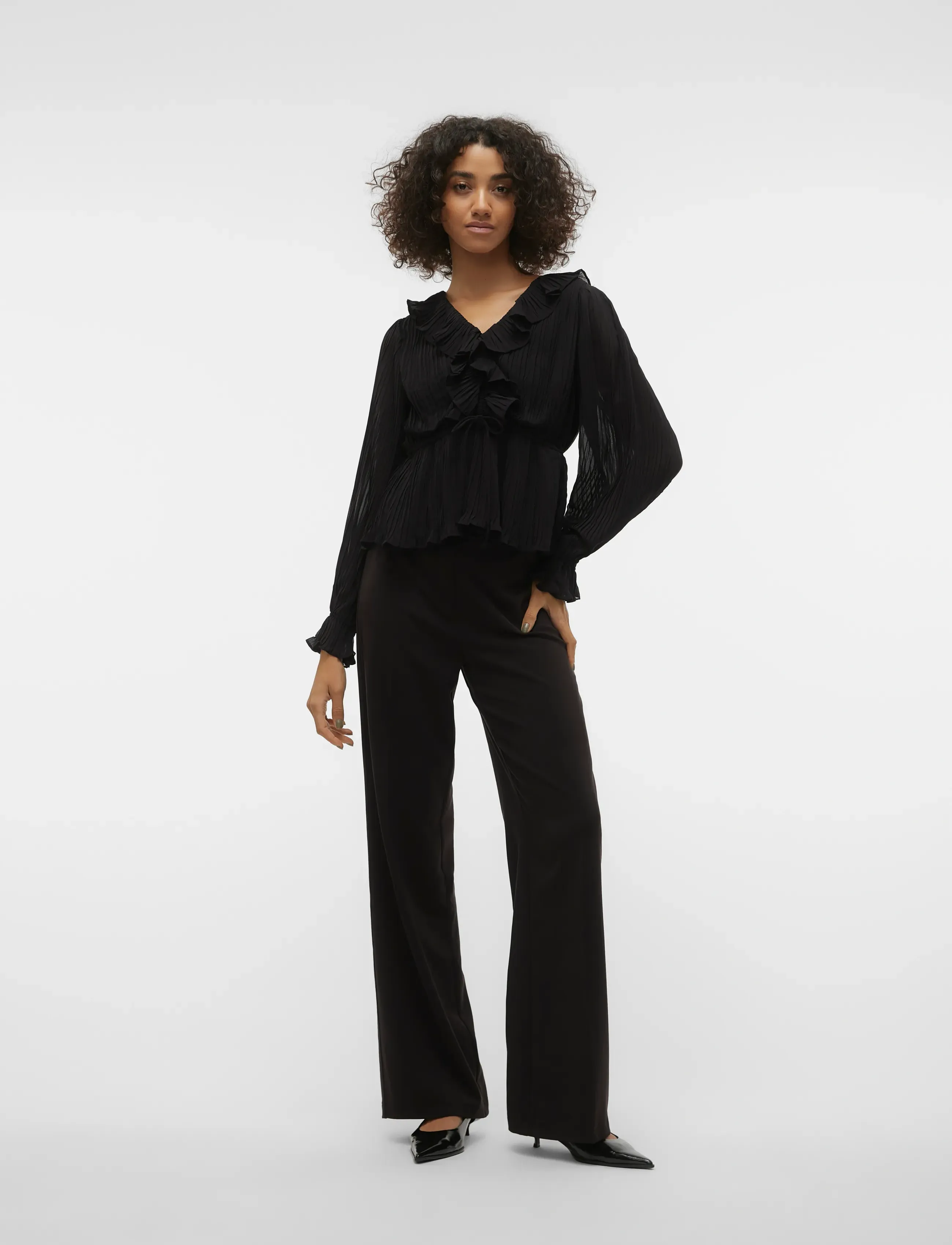 Vero Moda - VMDORA L/S FRILL PLEAT TOP WVN EXP - black - 3