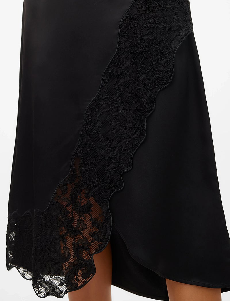 Vero Moda - VMMERLE LACE HW 7/8 SKIRT WVN GA - satinkjolar - black - 4