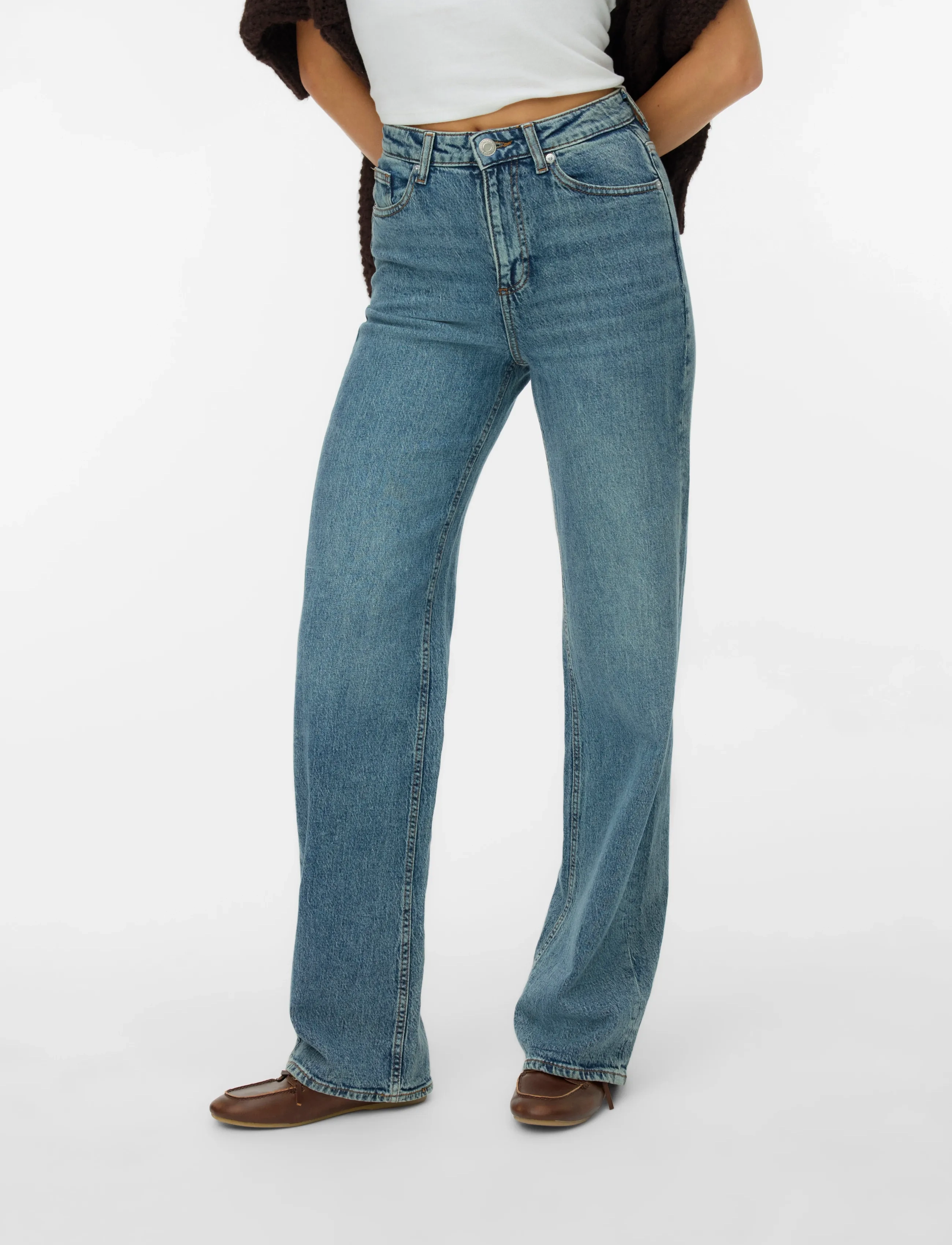 Vero Moda - VMTESSA HR WIDE JEANS RA394 GA NOOS - hosen mit weitem bein - medium blue denim - 3
