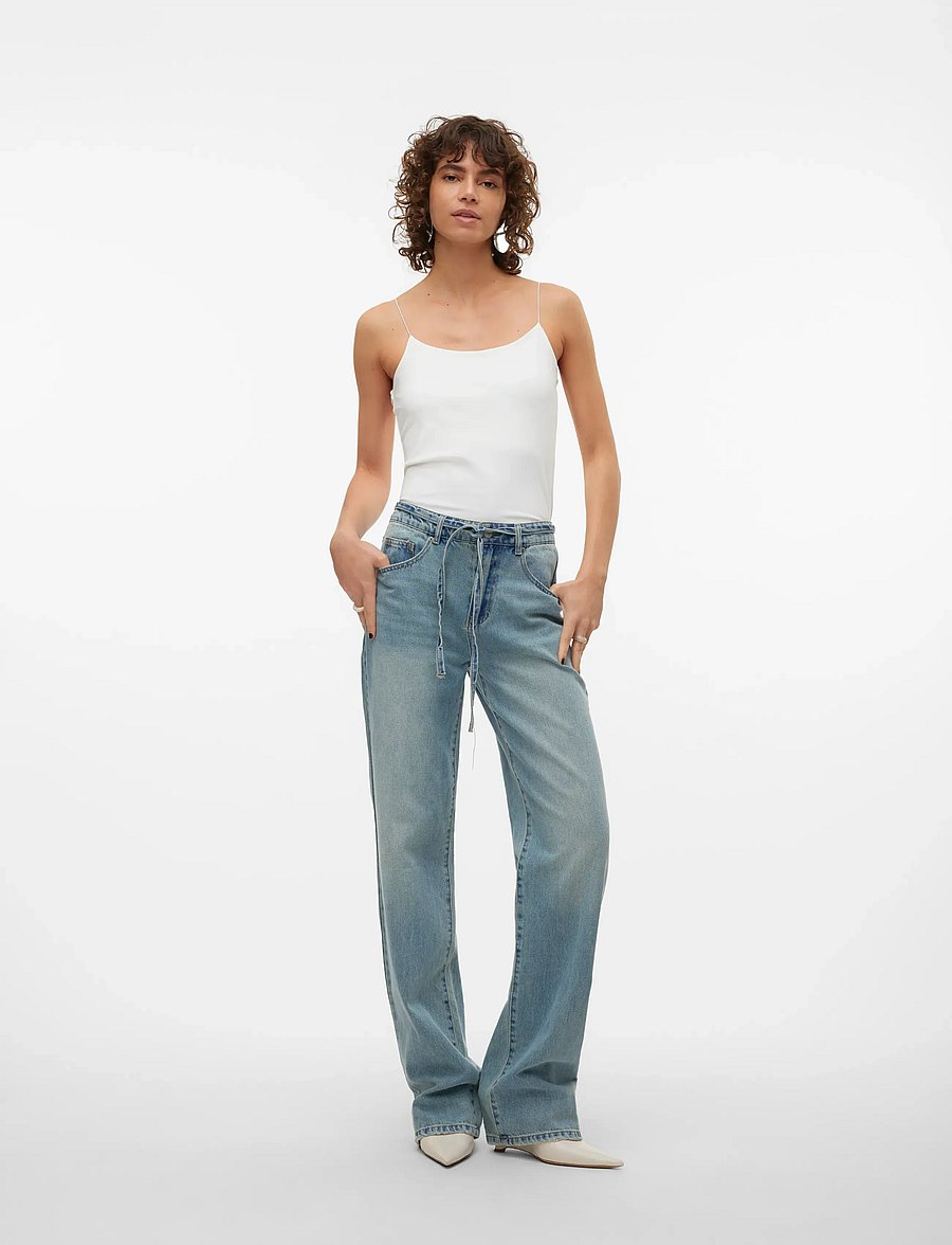 Vero Moda - VMMILLION SHORT SINGLET TOP JRS NOOS - crop tops - snow white - 4