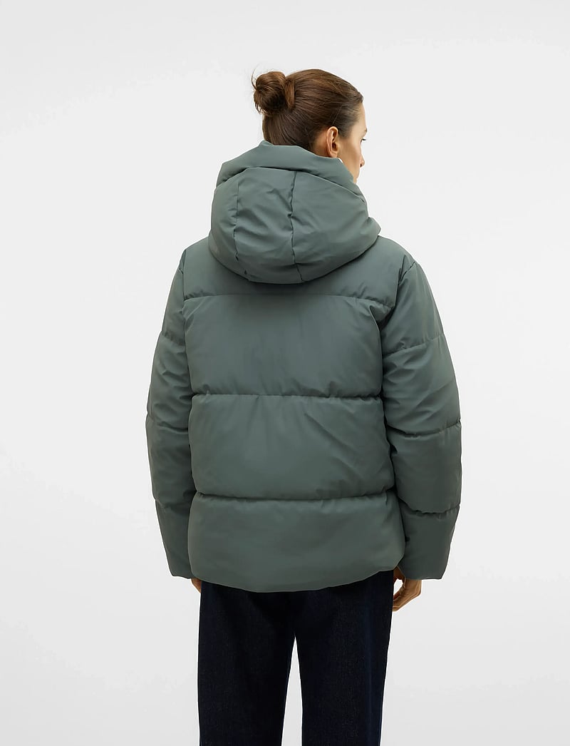 Vero Moda - VMGRETAKYLIE SHORT COATED JACKET NOOS - winterjacken - balsam green - 2