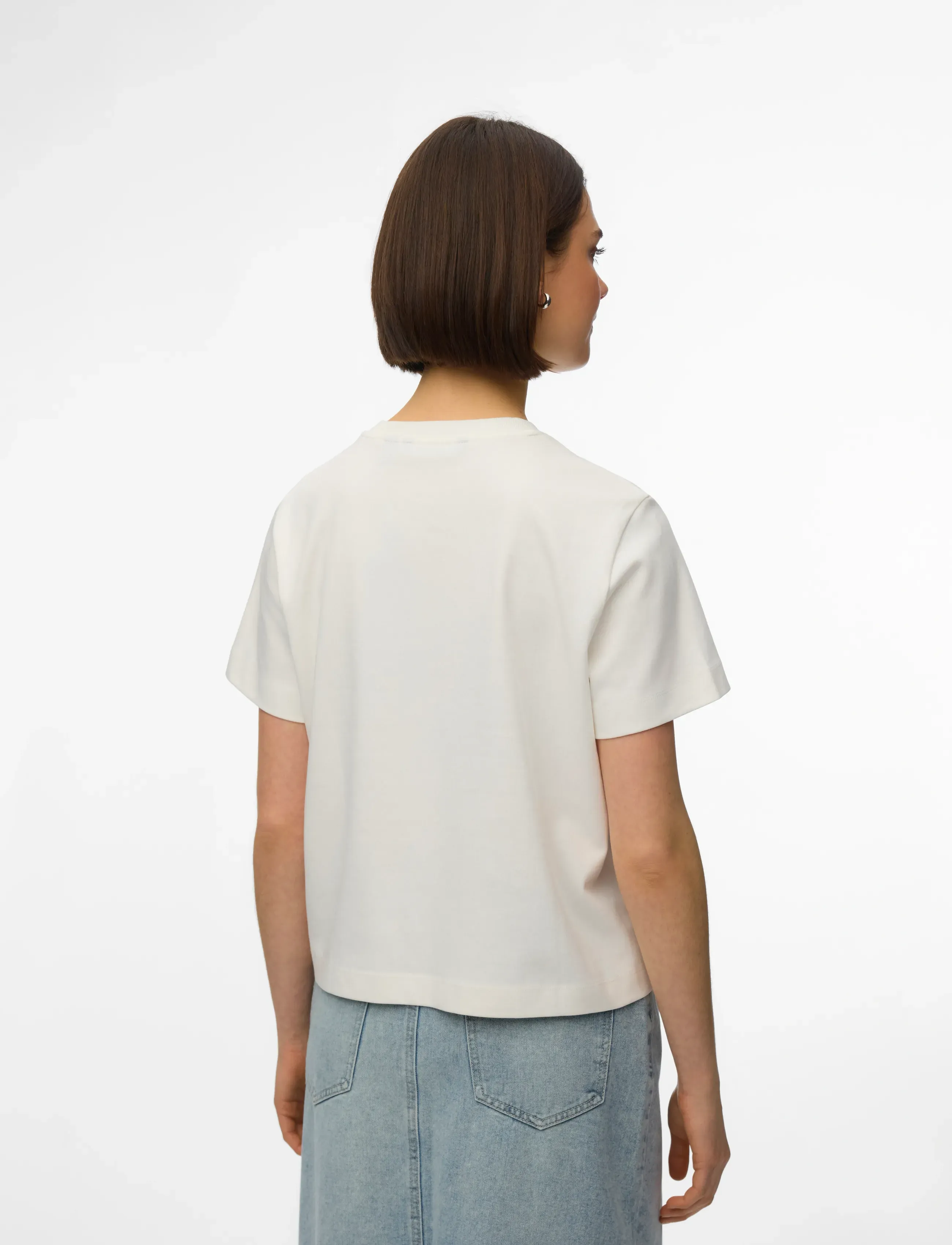 Vero Moda - VMSARA METTE SS TOP BOX JRS NOOS - t-shirts - snow white - 2