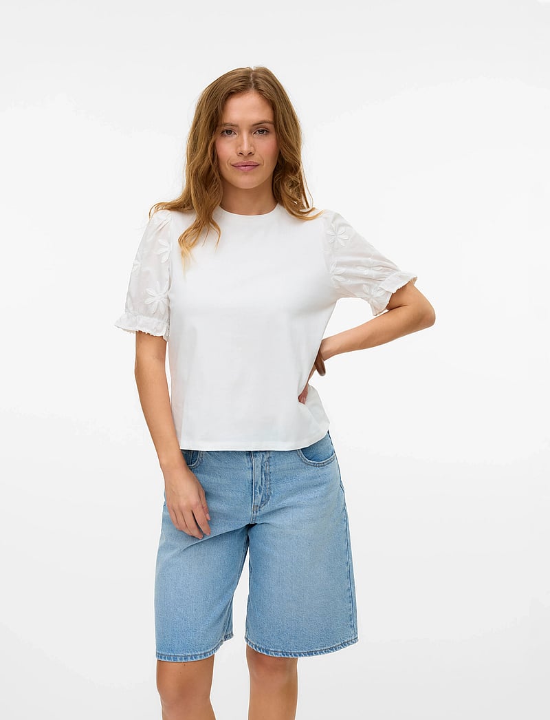 Vero Moda - VMSENNA SS EMB SLEEVE TOP JRS - short-sleeved blouses - snow white - 0
