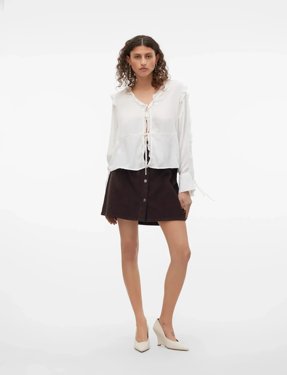 Vero Moda - VMETTA HR SHORT CORD SKATER SKIRT NOOS - kurze röcke - chocolate torte - 3