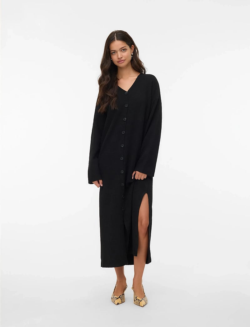 Vero Moda - AWNINNA LS V-NECK 7/8 KNIT DRESS - knitted dresses - black - 0