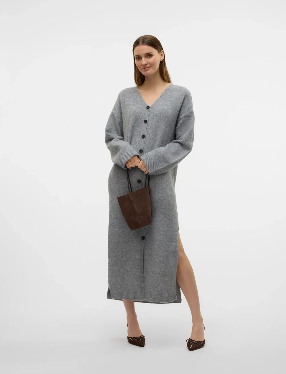 Vero Moda - AWNINNA LS V-NECK 7/8 KNIT DRESS - knitted dresses - dark grey melange - 0