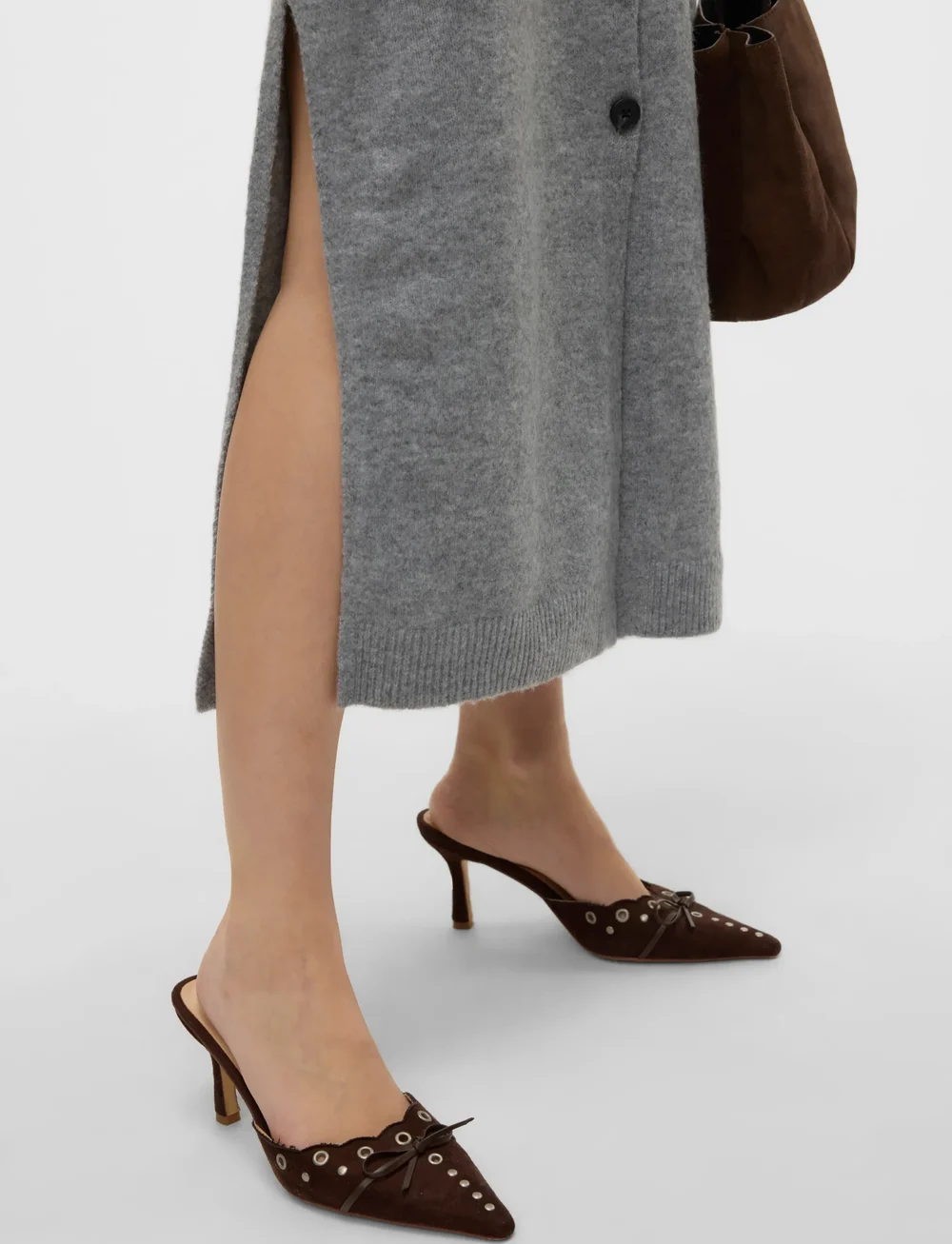 Vero Moda - AWNINNA LS V-NECK 7/8 KNIT DRESS - knitted dresses - dark grey melange - 4