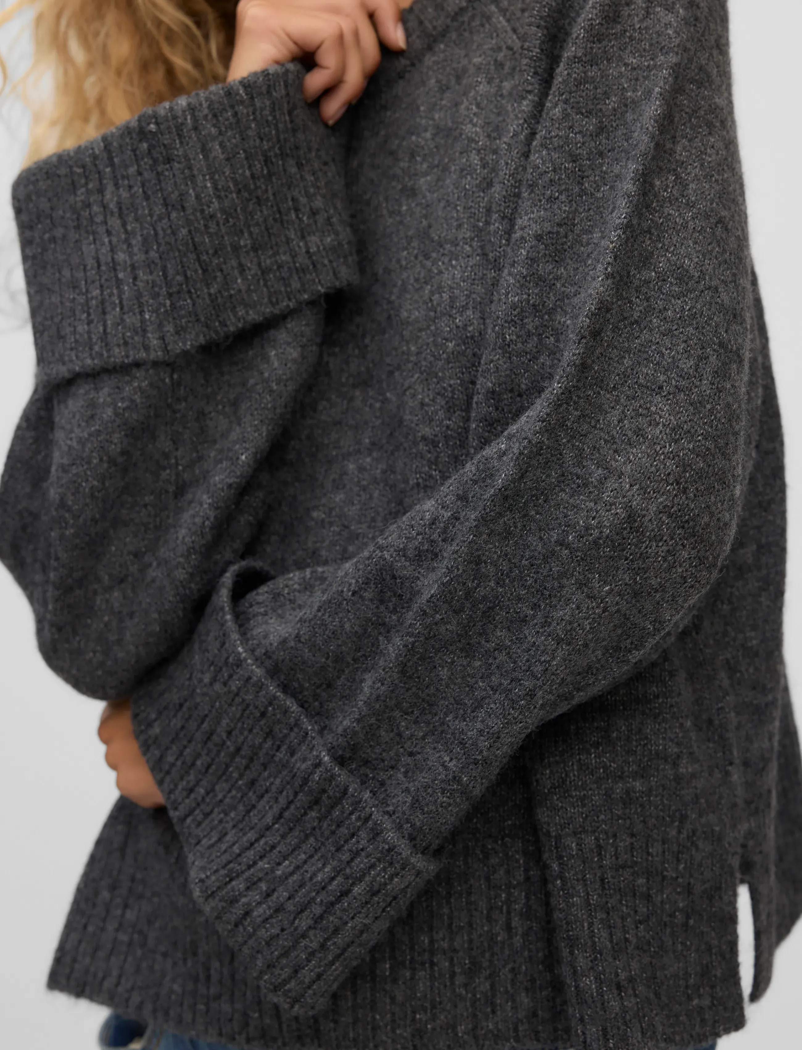 Vero Moda - AWNOVAH LS O-NECK KNIT PULLOVER NOOS - pullover - dark grey melange - 4