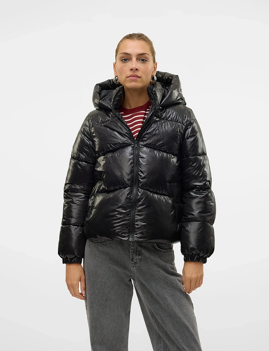 Vero Moda - VMUPPSASHINY SHORT JACKET EXCL - winterjacken - black - 4