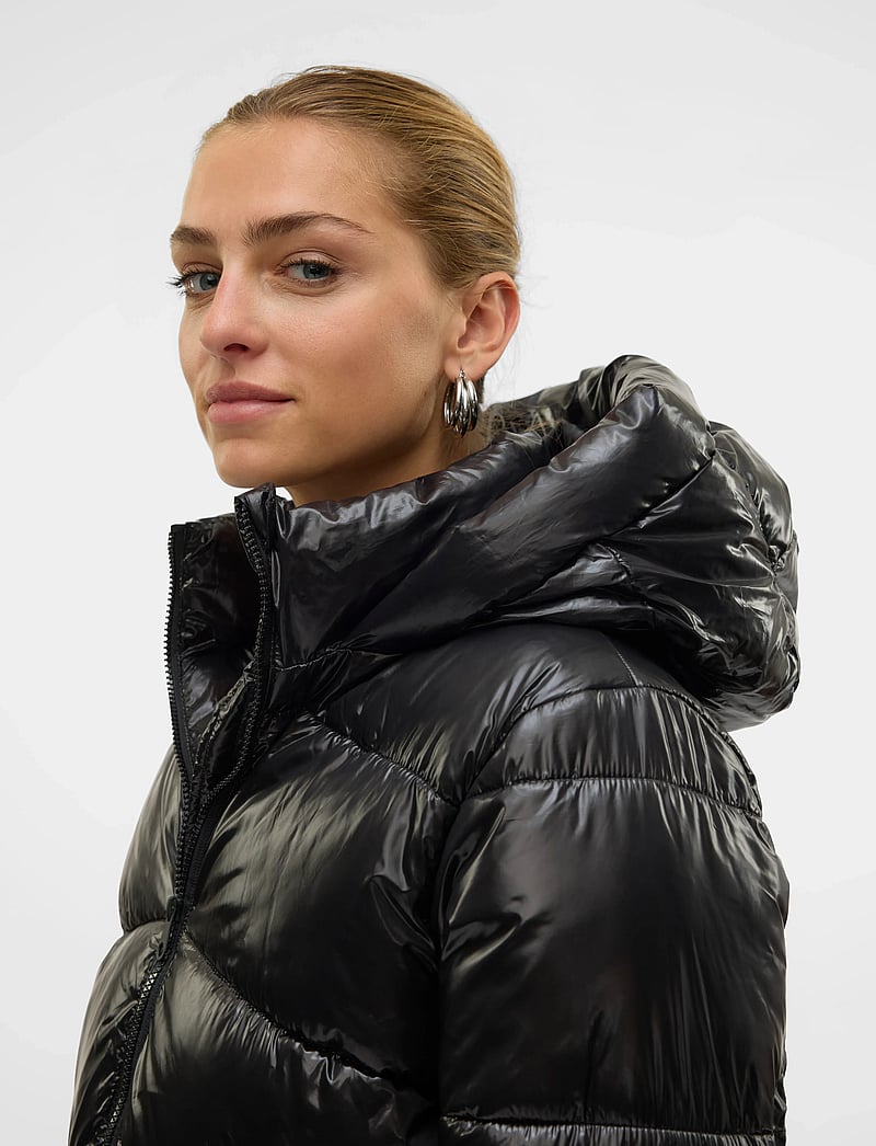 Vero Moda - VMUPPSASHINY SHORT JACKET - dunjackor - black - 5