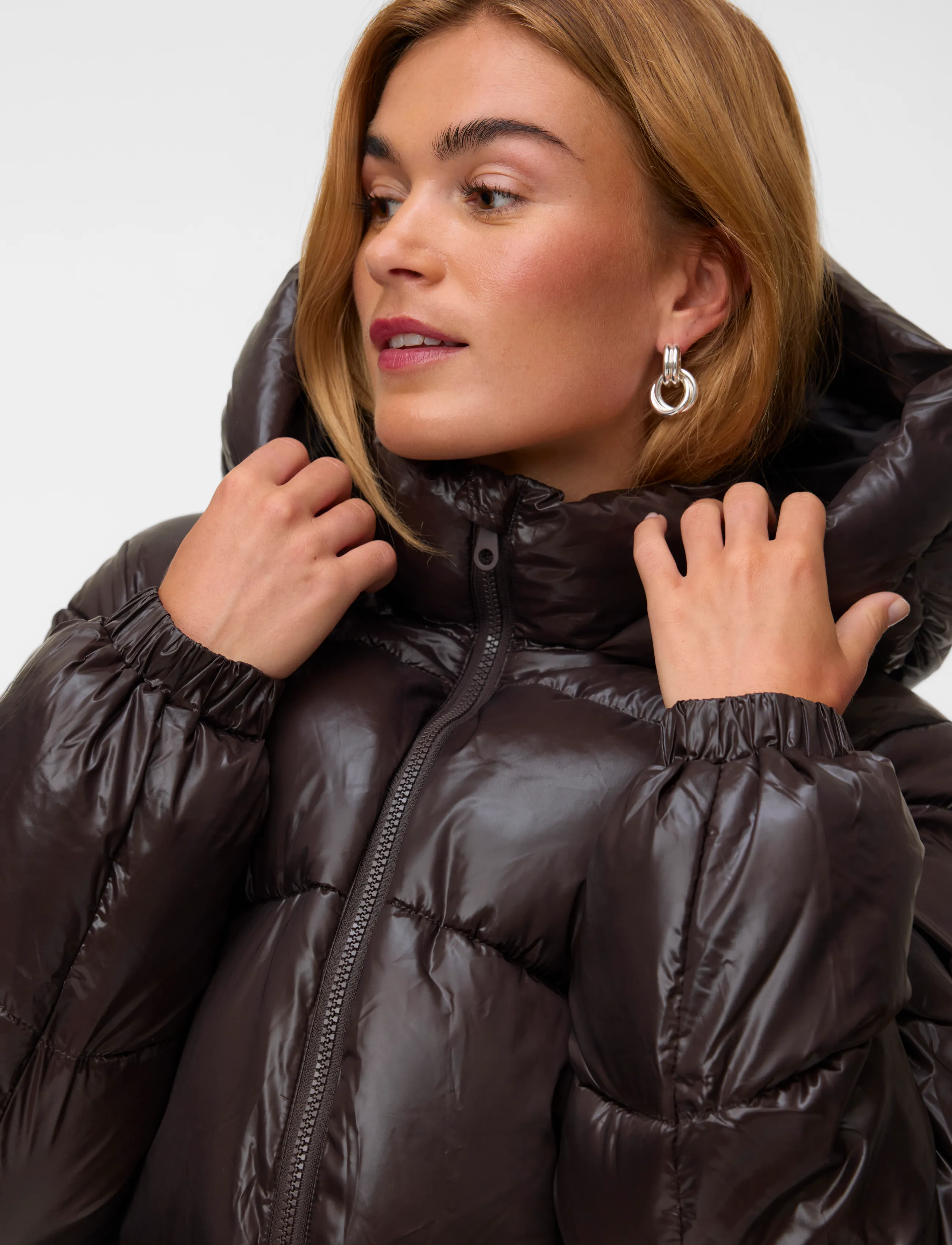 Vero Moda - VMUPPSASHINY SHORT JACKET EXCL - winterjacken - chocolate torte - 4