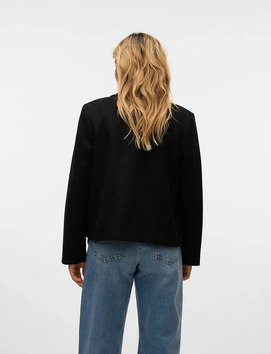 Vero Moda - VMFORTUNESHEILA SHORT JACKET GA BOO - lyhyet villakangastakit - black - 2