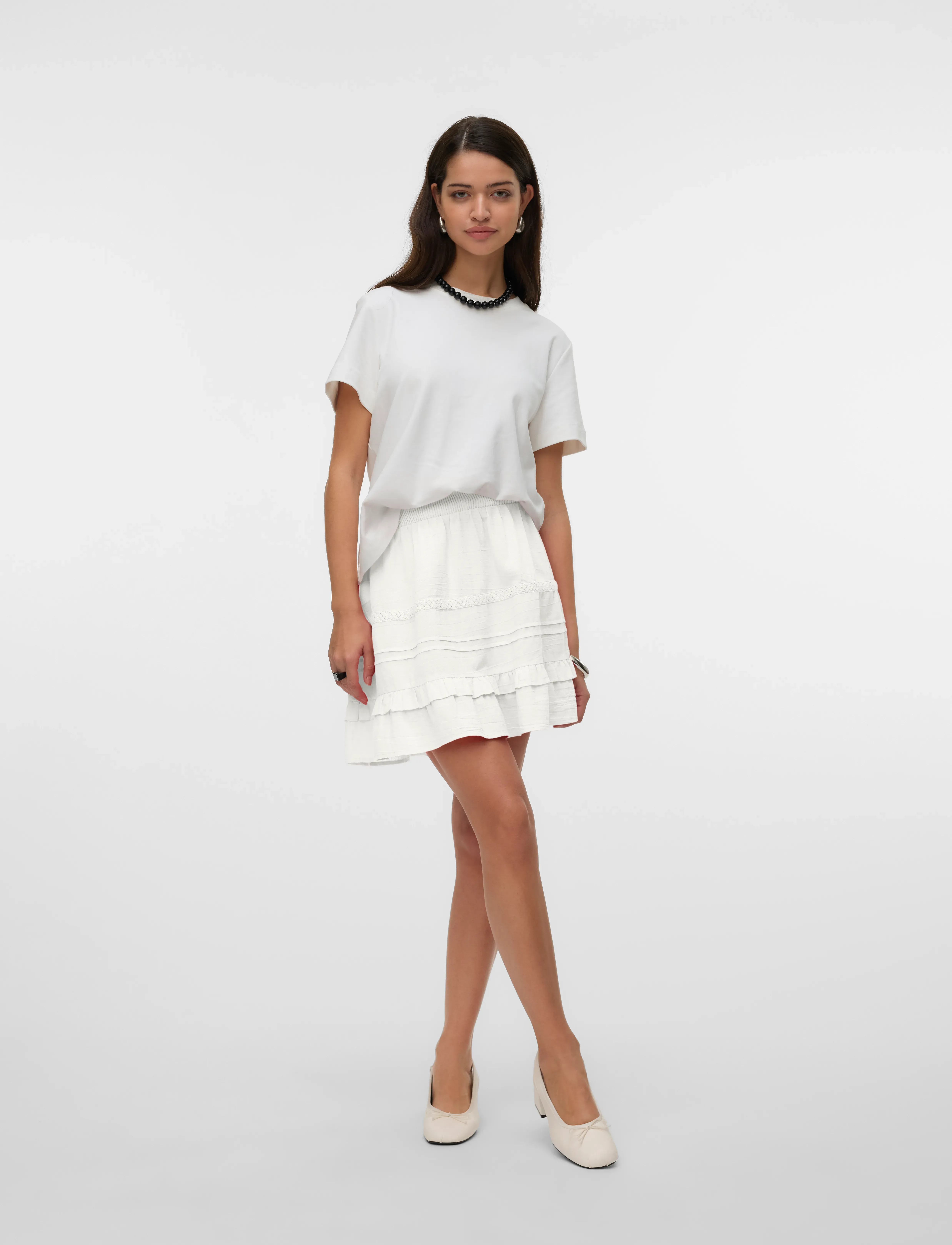 Vero Moda - VMPRETTY SHORT SKIRT WVN GA NOOS - minihameet - snow white - 4