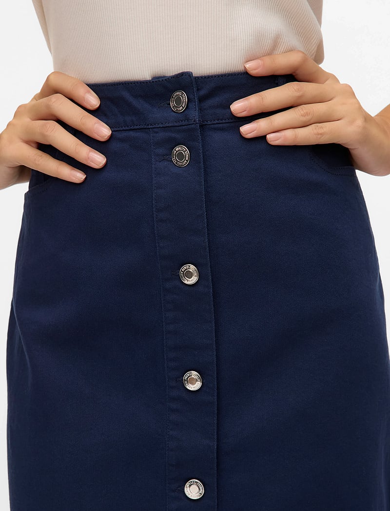 Vero Moda - VMWILD ALVIDA BUTTON HR 7/8 CLR SKIRT - midi-röcke - navy blazer - 4