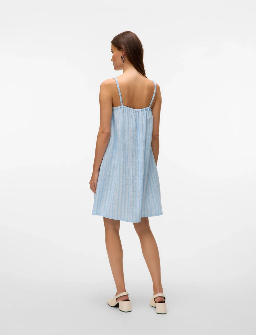 Vero Moda - VMNANNA SHORT SINGLET DRESS WVN GA - sommerkjoler - airy blue - 2