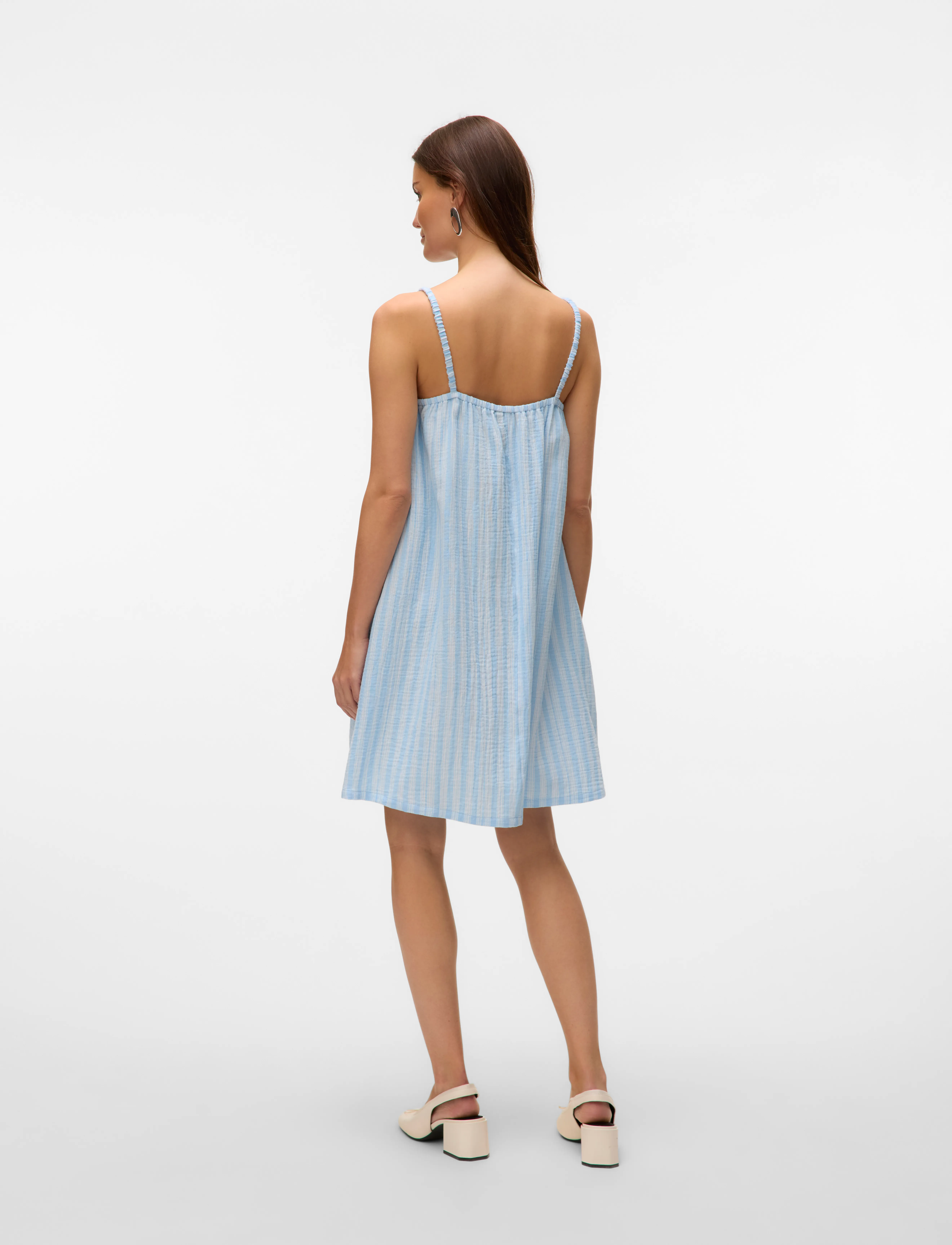 Vero Moda - VMNANNA SHORT SINGLET DRESS WVN GA - airy blue - 2