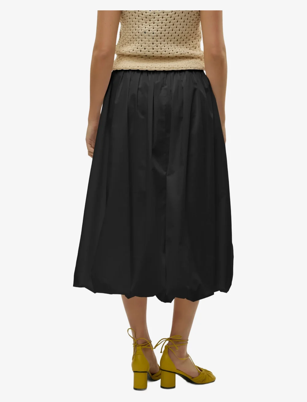 Vero Moda - VMFRIBA MW 7/8 BALLOON SKIRT WVN GA - midi skjørt - black - 2