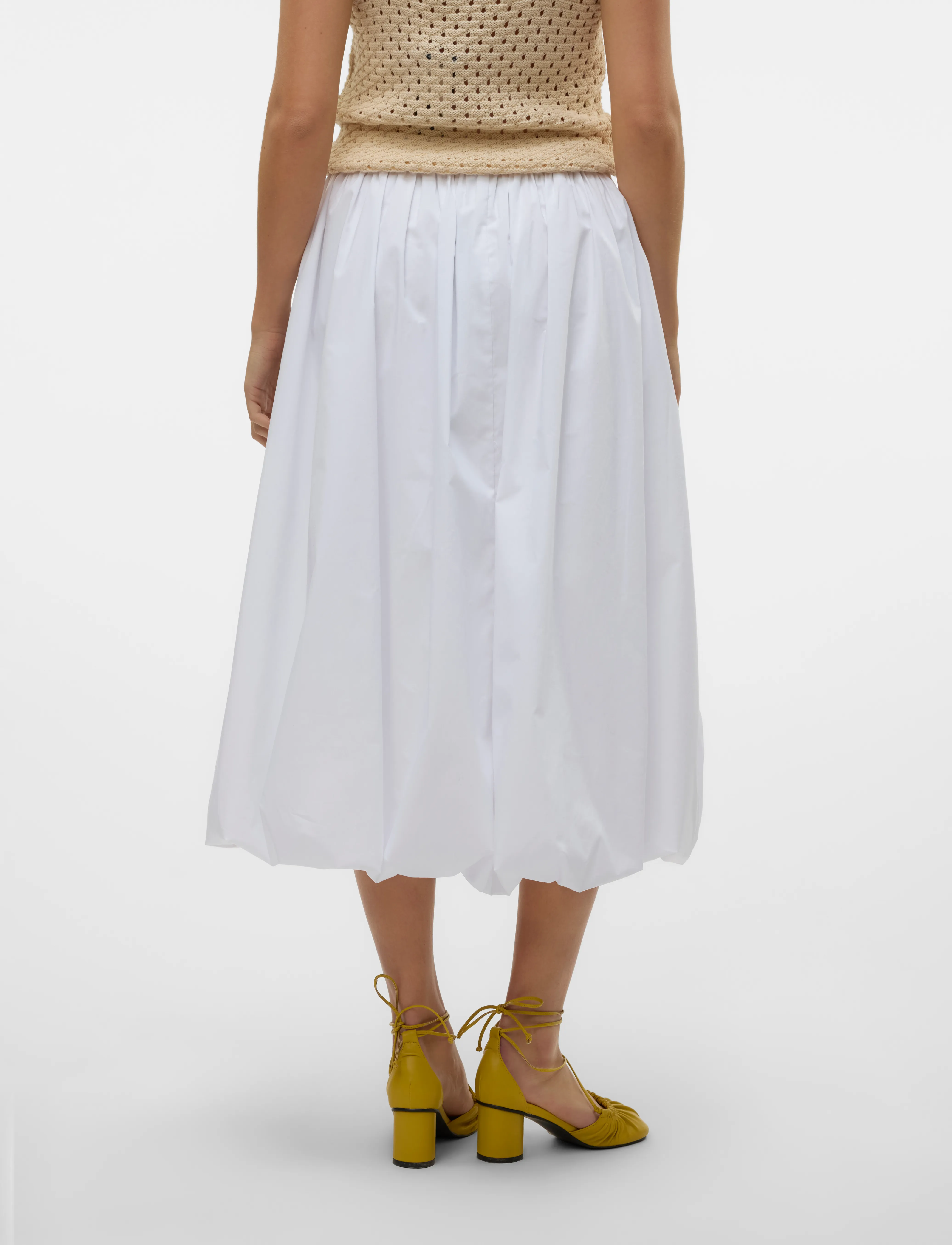 Vero Moda - VMFRIBA MW 7/8 BALLOON SKIRT WVN GA - jupes midi - snow white - 2