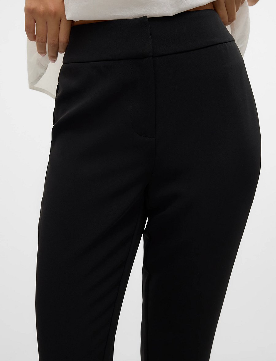 Vero Moda - VMCIRI MW CAPRI PANT - caprihose - black - 5