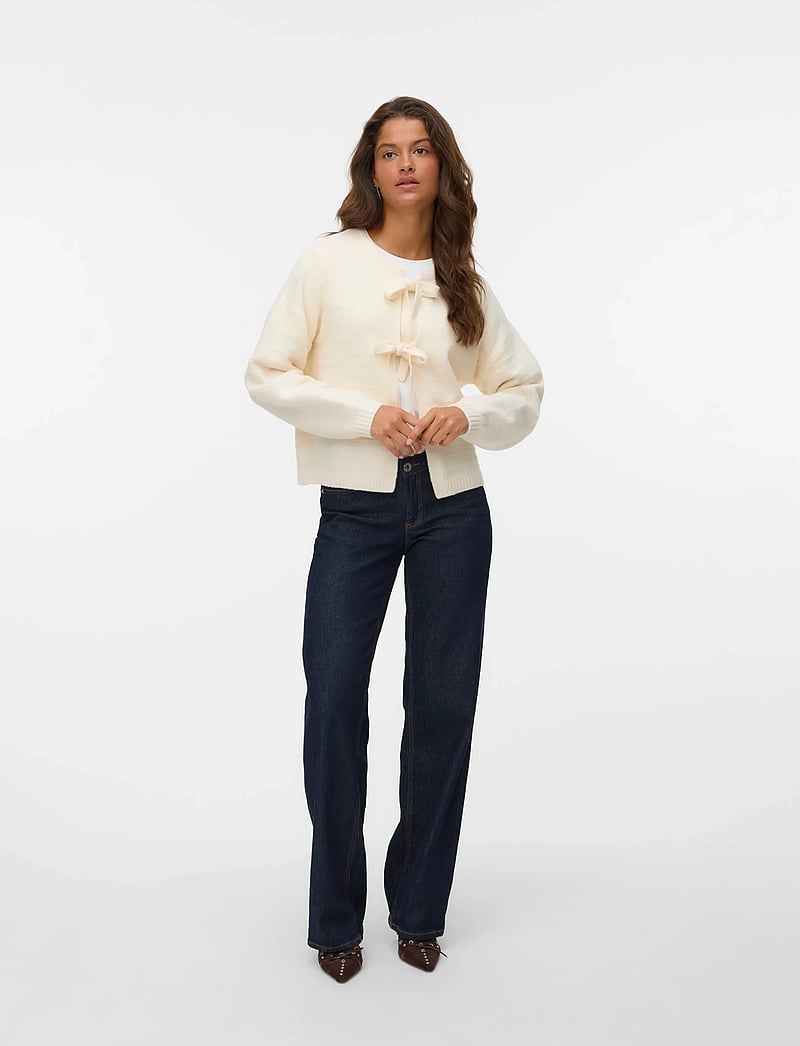 Vero Moda - VMBOOM STRUCTURE LS O-NECK TIE CARD BOO - cardigans - birch - 0