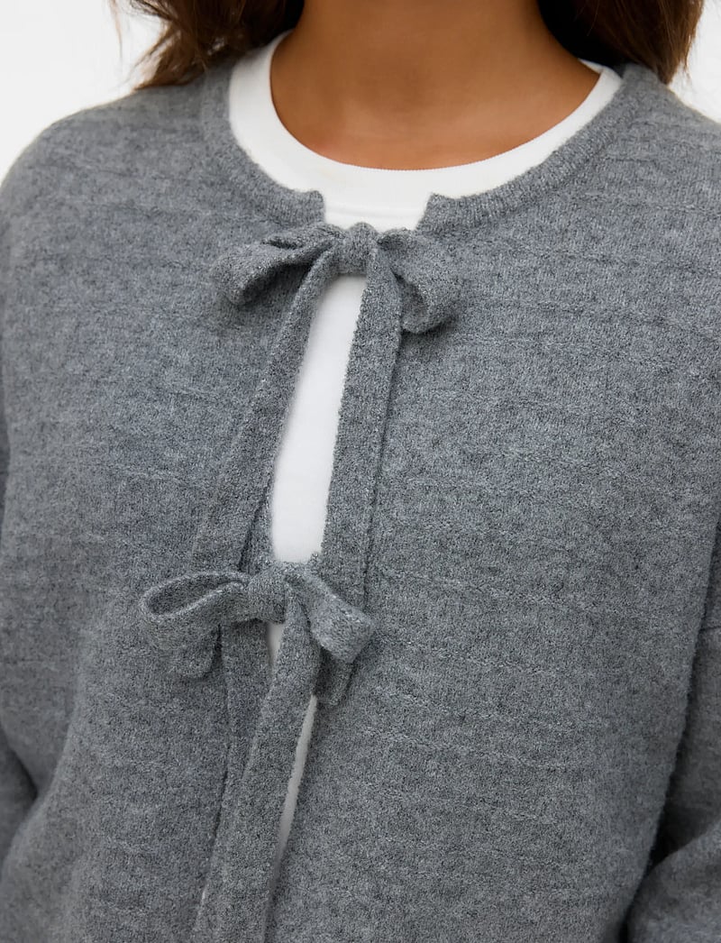 Vero Moda - VMBOOM STRUCTURE LS O-NECK TIE CARD BOO - kardiganai - medium grey melange - 4