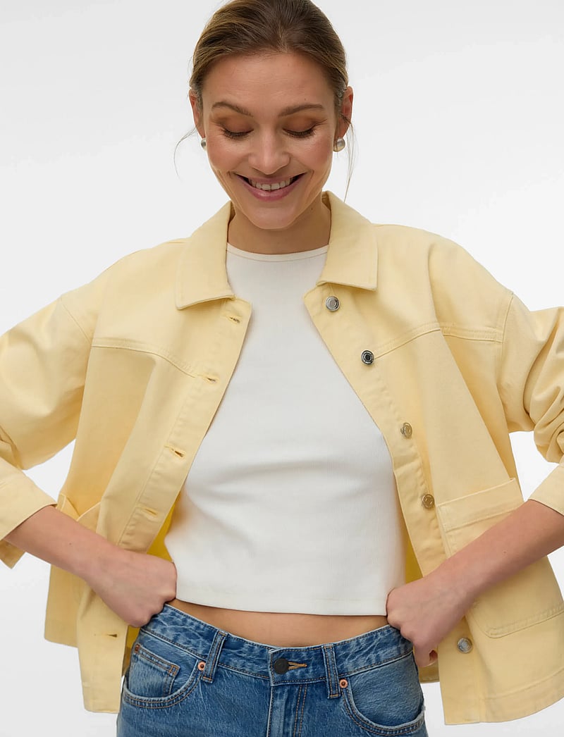 Vero Moda - VMJAMIE LS DENIM SHACKET MIX GA NOOS - forårsjakker - mellow yellow - 4