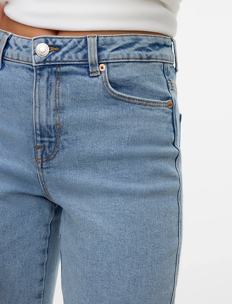 Vero Moda - VMAMARA MR SLIM STRAIGHT ANK VI3512 NOOS - raka jeans - light blue denim - 4