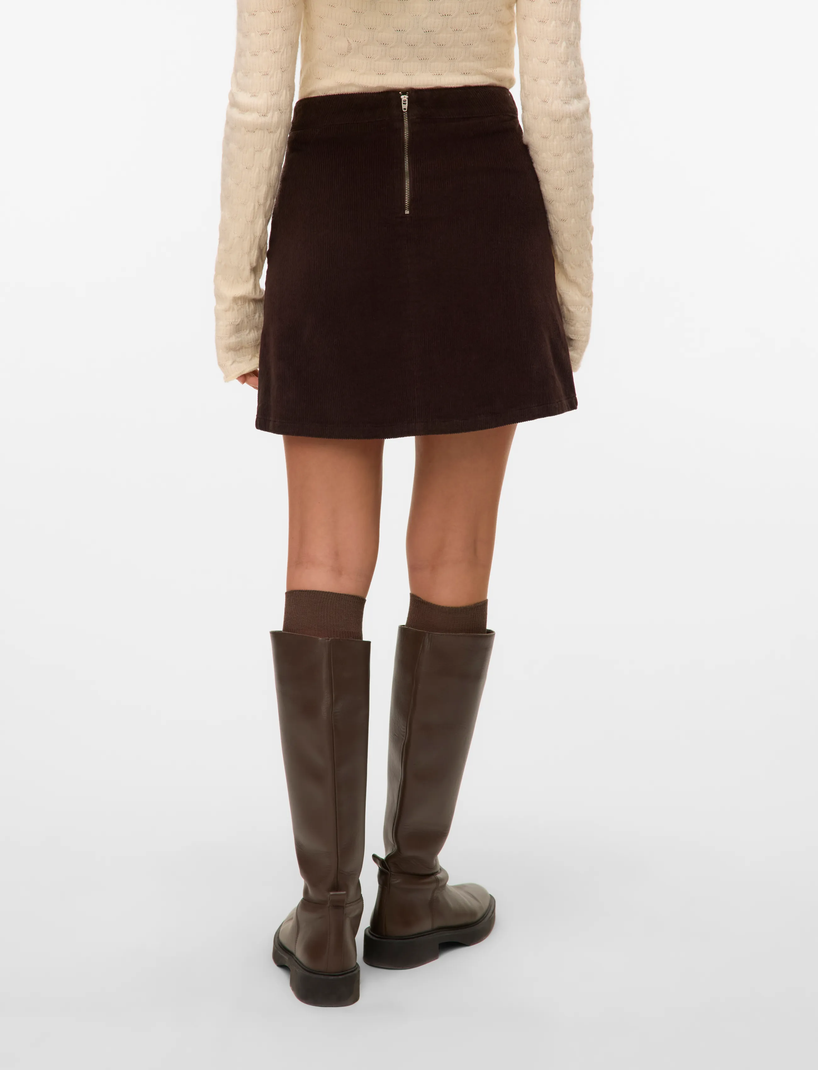 Vero Moda - VMKATA HR CORDUROY SHORT SKIRT NOOS - kurze röcke - chocolate torte - 2