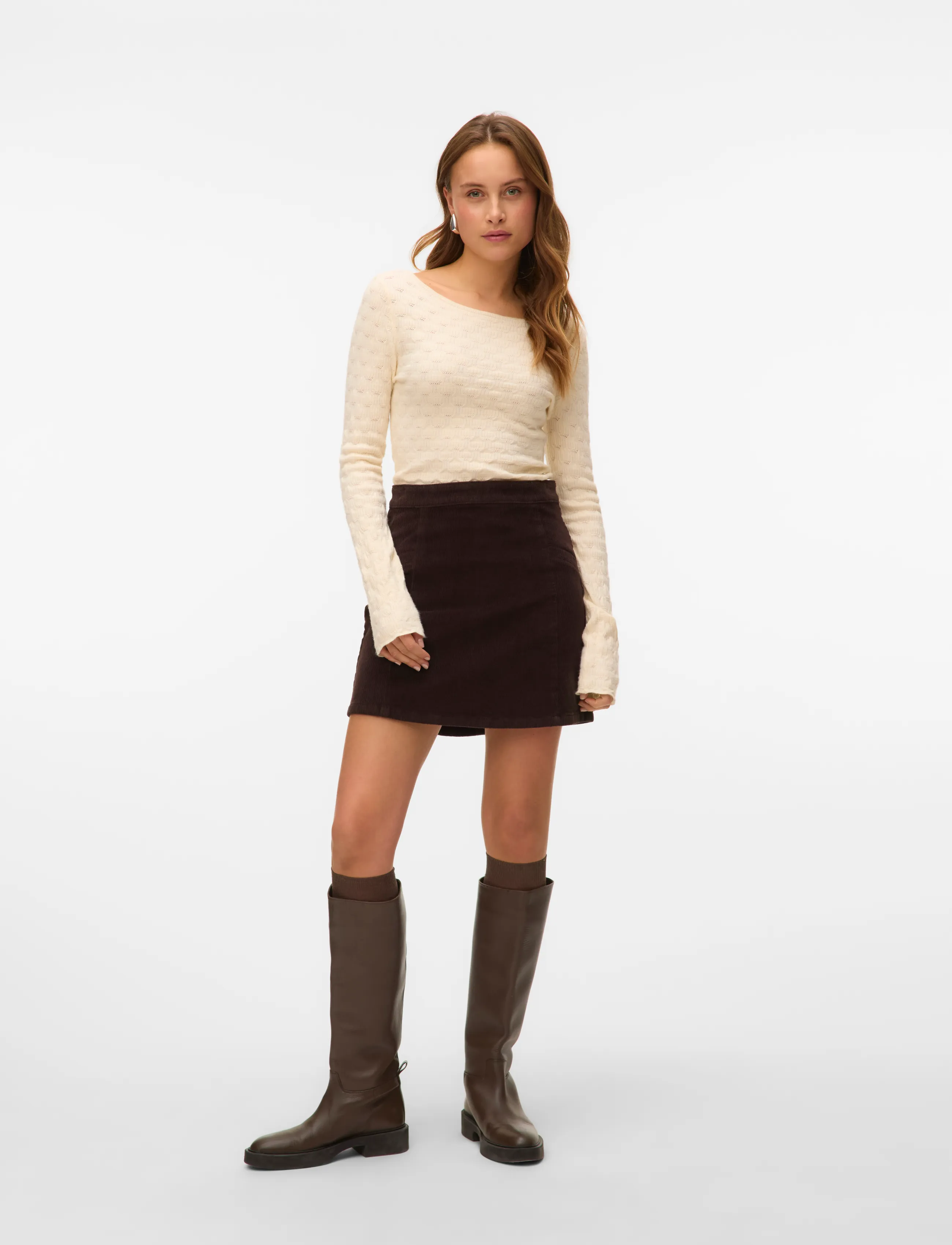 Vero Moda - VMKATA HR CORDUROY SHORT SKIRT NOOS - kurze röcke - chocolate torte - 3