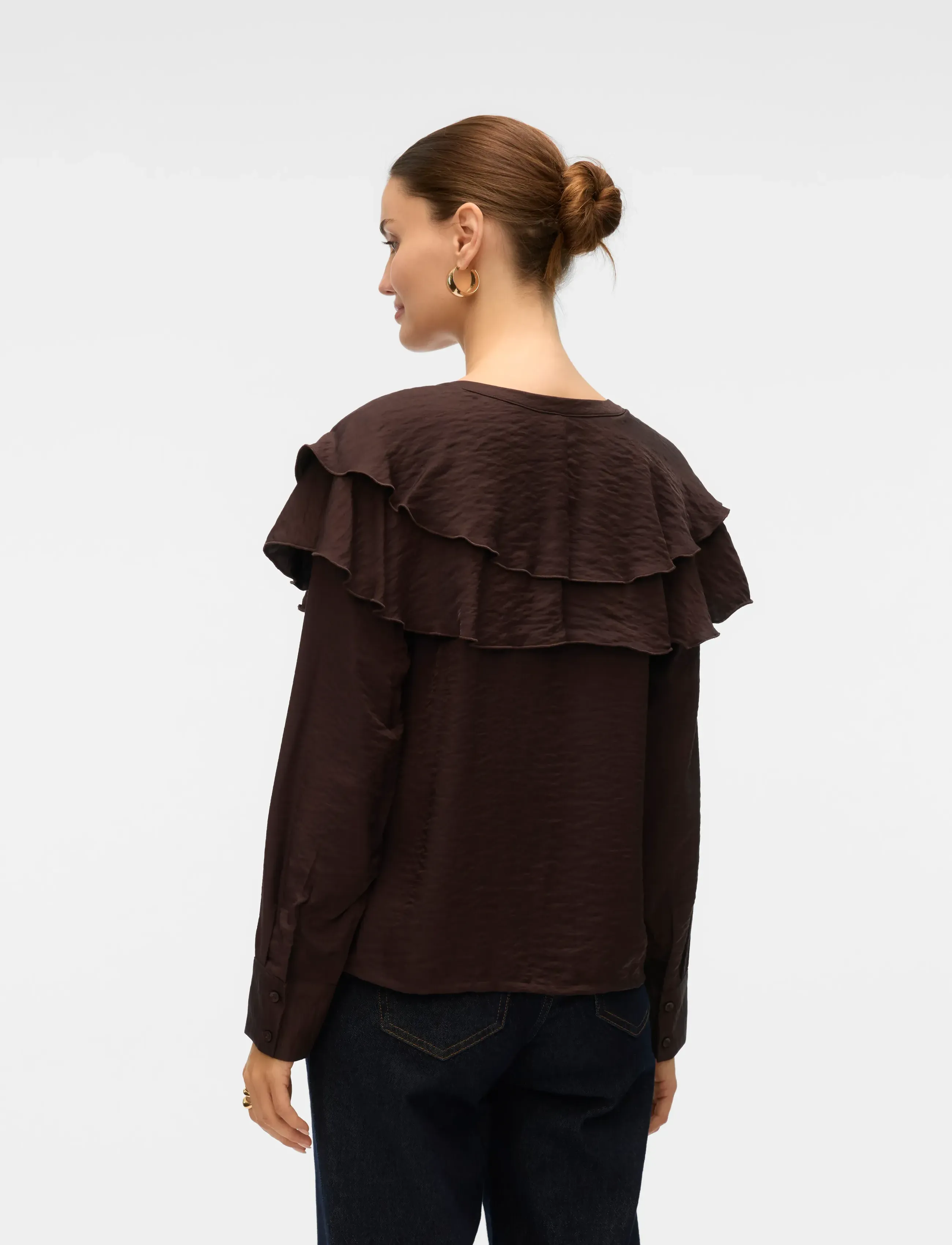Vero Moda - VMLIZZI LS FLOUNCE TOP WVN GA - långärmade blusar - chocolate torte - 2