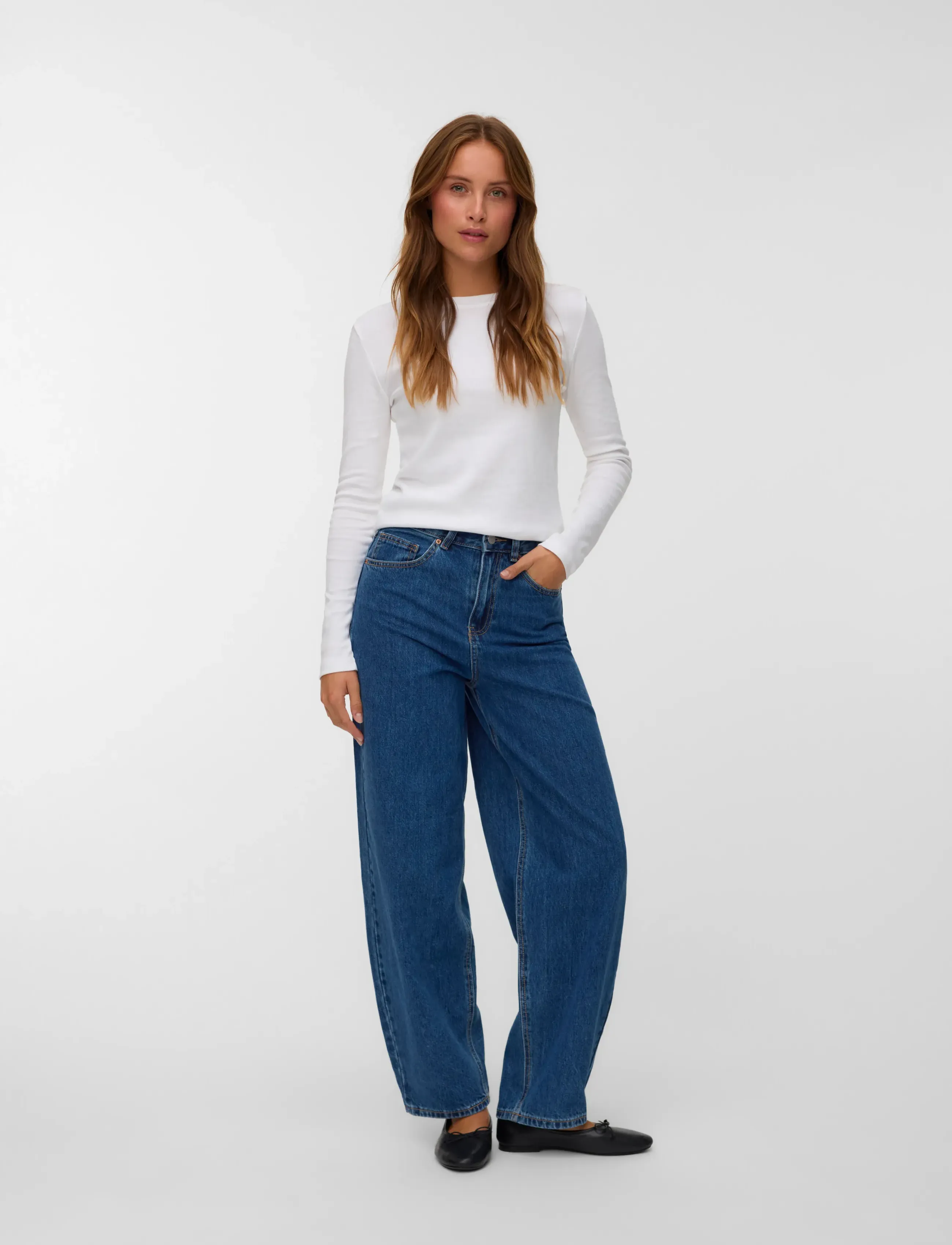 Vero Moda VMBILLIE HR BARREL ANK JEANS LI3142 NOOS - Jeans - MEDIUM BLUE DENIM / blue