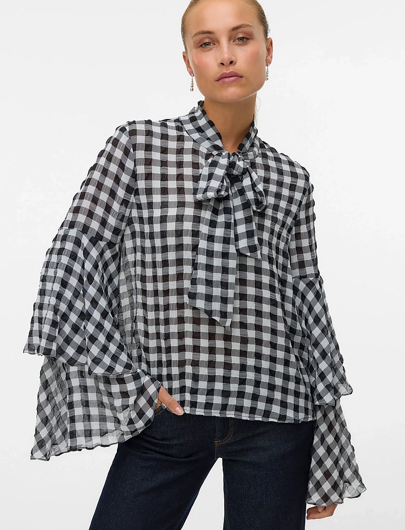 Vero Moda - VMSIA LS FLOUNCE TOP WVN GA - pikkade varrukatega pluusid - black - 3