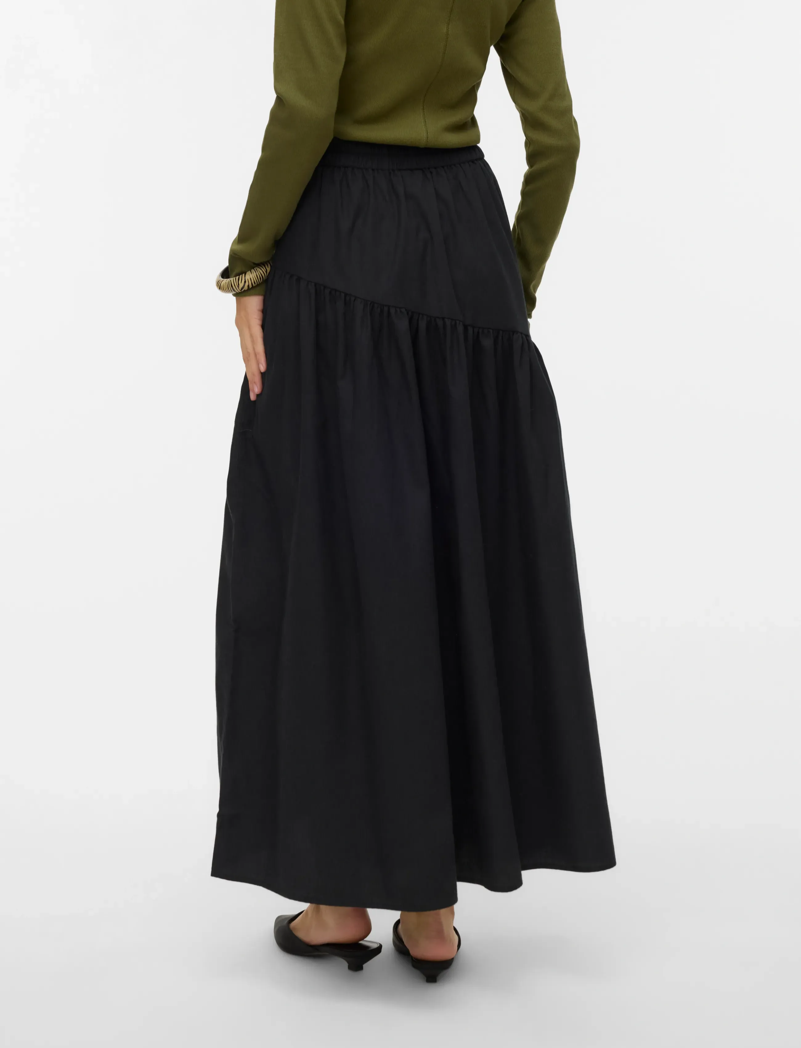 Vero Moda - VMTINA HW 7/8 SKIRT WVN GA - maxi nederdele - black - 2