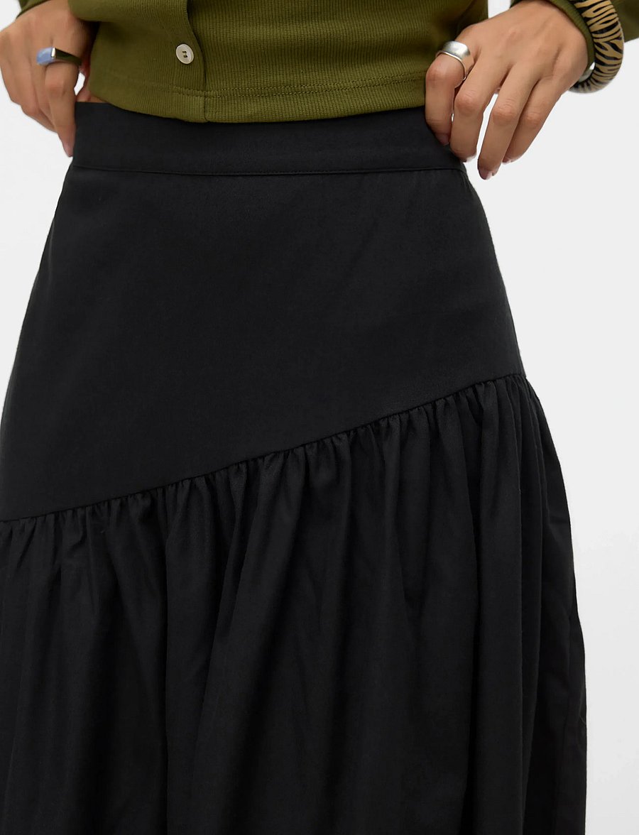 Vero Moda - VMTINA HW 7/8 SKIRT WVN GA - maxi röcke - black - 4