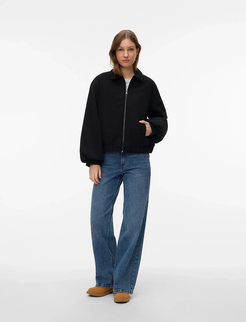 Vero Moda - VMMADDIE SHORT JACKET BOO - vårjackor - black - 0