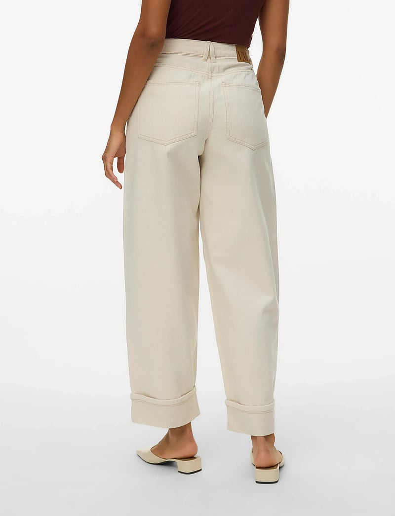 Vero Moda - VMZELDA HR BARREL FOLD UP ECRU JEANS - barrel jeans - ecru - 2
