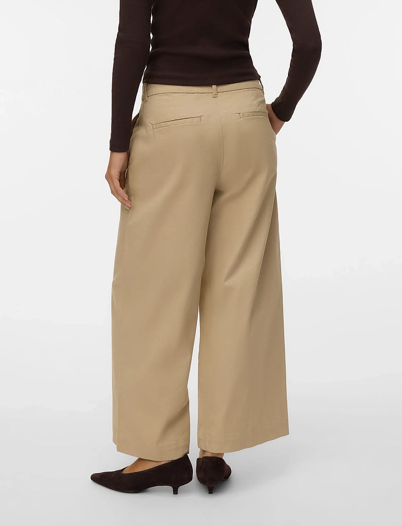 Vero Moda - AWVANA MW WIDE ANKLE PANT NOOS - wide leg trousers - trench coat - 2