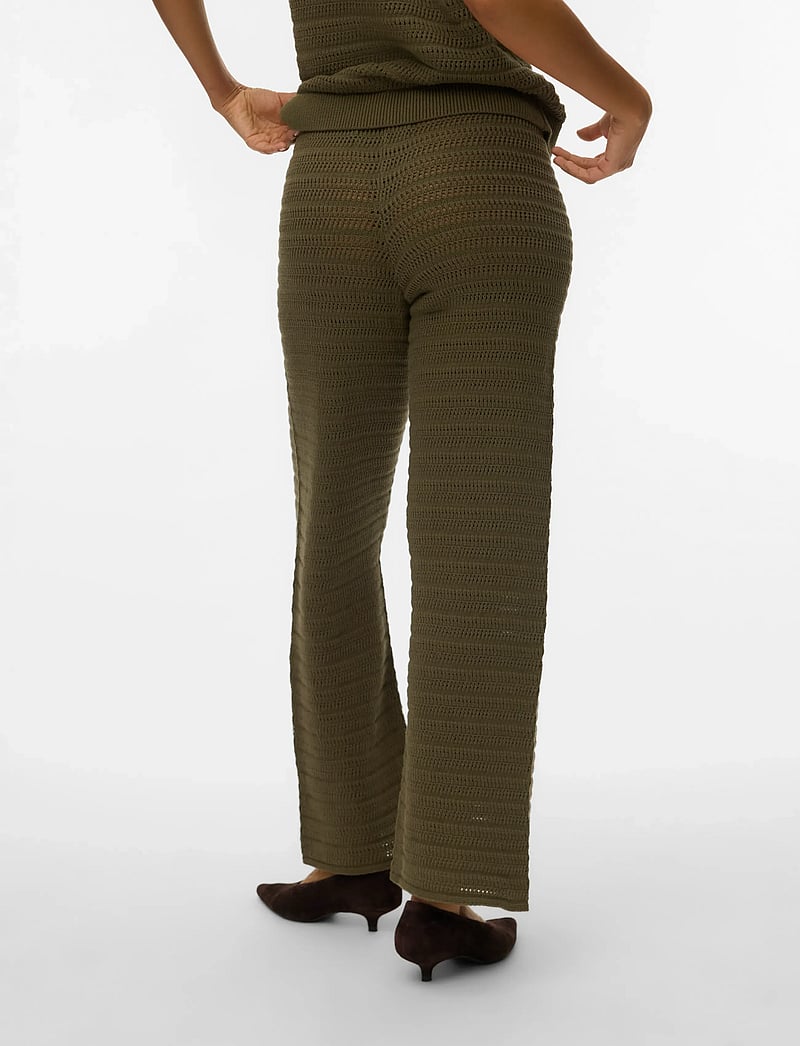 Vero Moda - VMHAYLEY NW LOOSE STITCH PANT BOO - utsvängda byxor - kalamata - 2