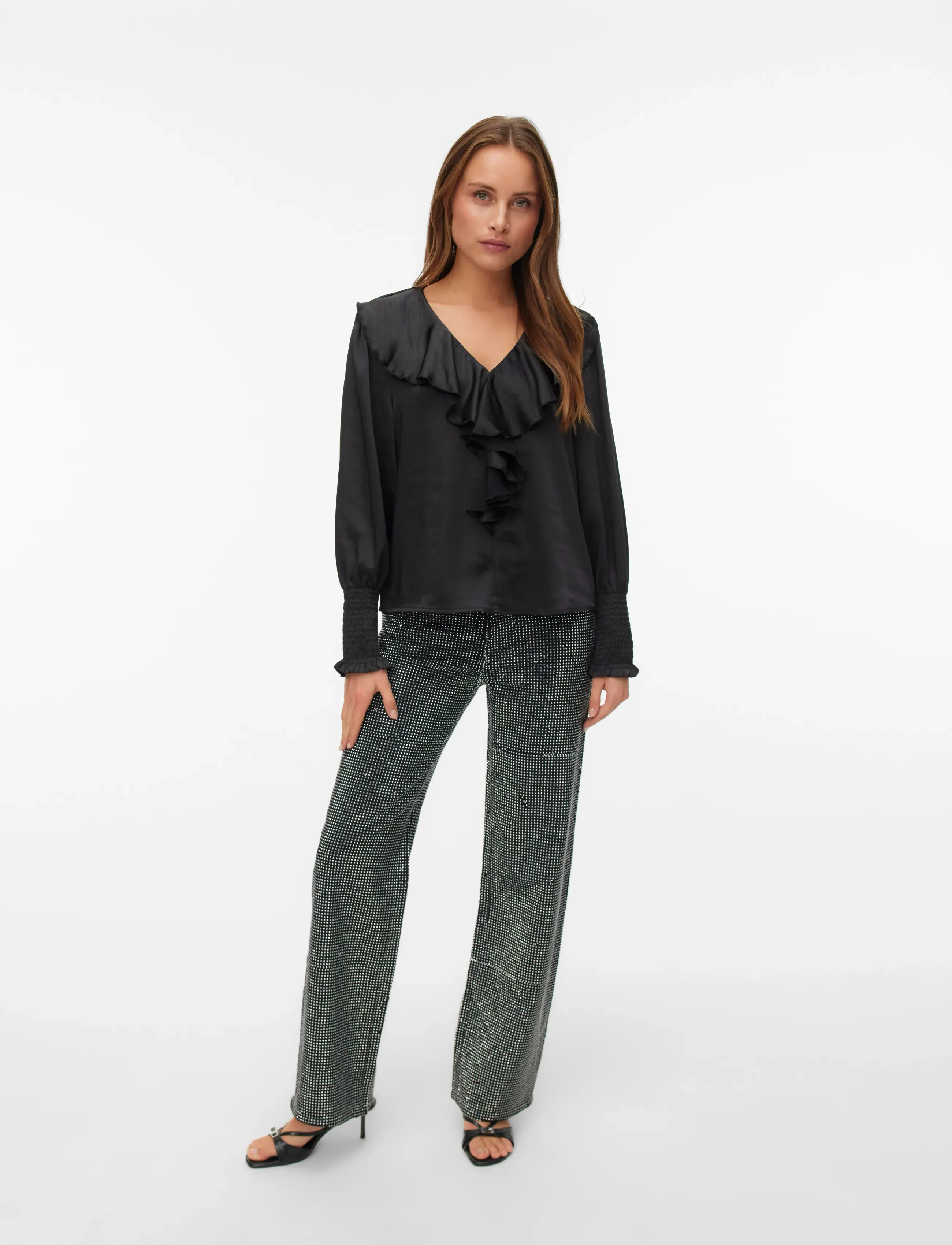 Vero Moda AWBEA LS V-NECK FRILL BLOUSE - Blouses & Shirts - BLACK / black