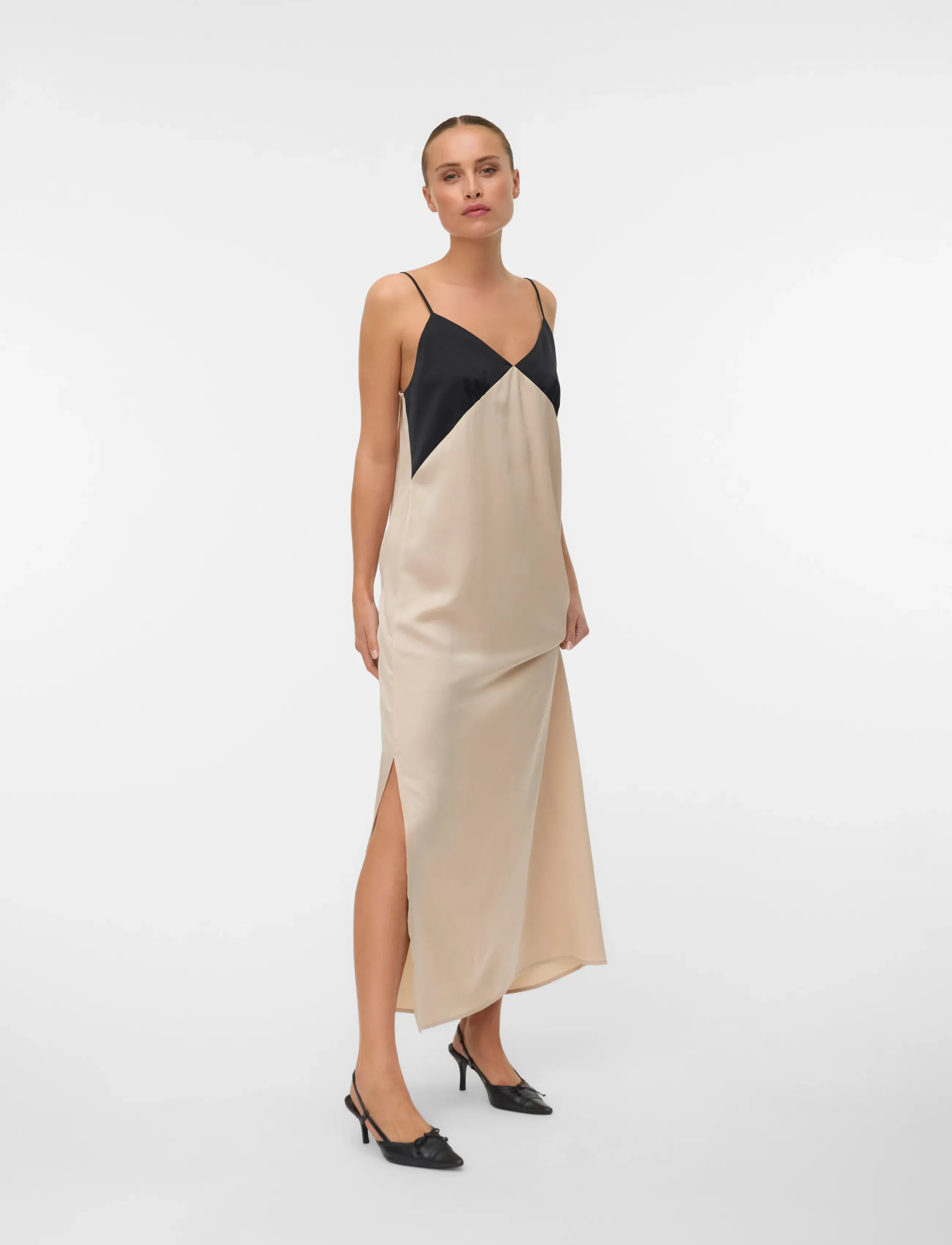 Vero Moda VMJOY SINGLET ANKLE DRESS WVN BTQ - Vero Moda - BLACK / cream