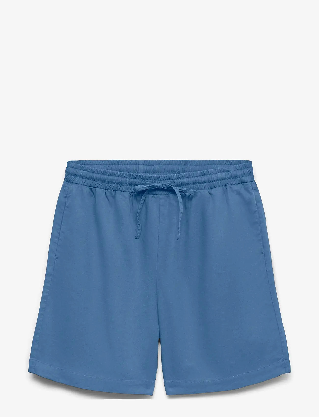 Vero Moda - VMBREE HR LOOSE BERMUDA TENCEL SHORTS - bermudashorts - medium blue denim - 0