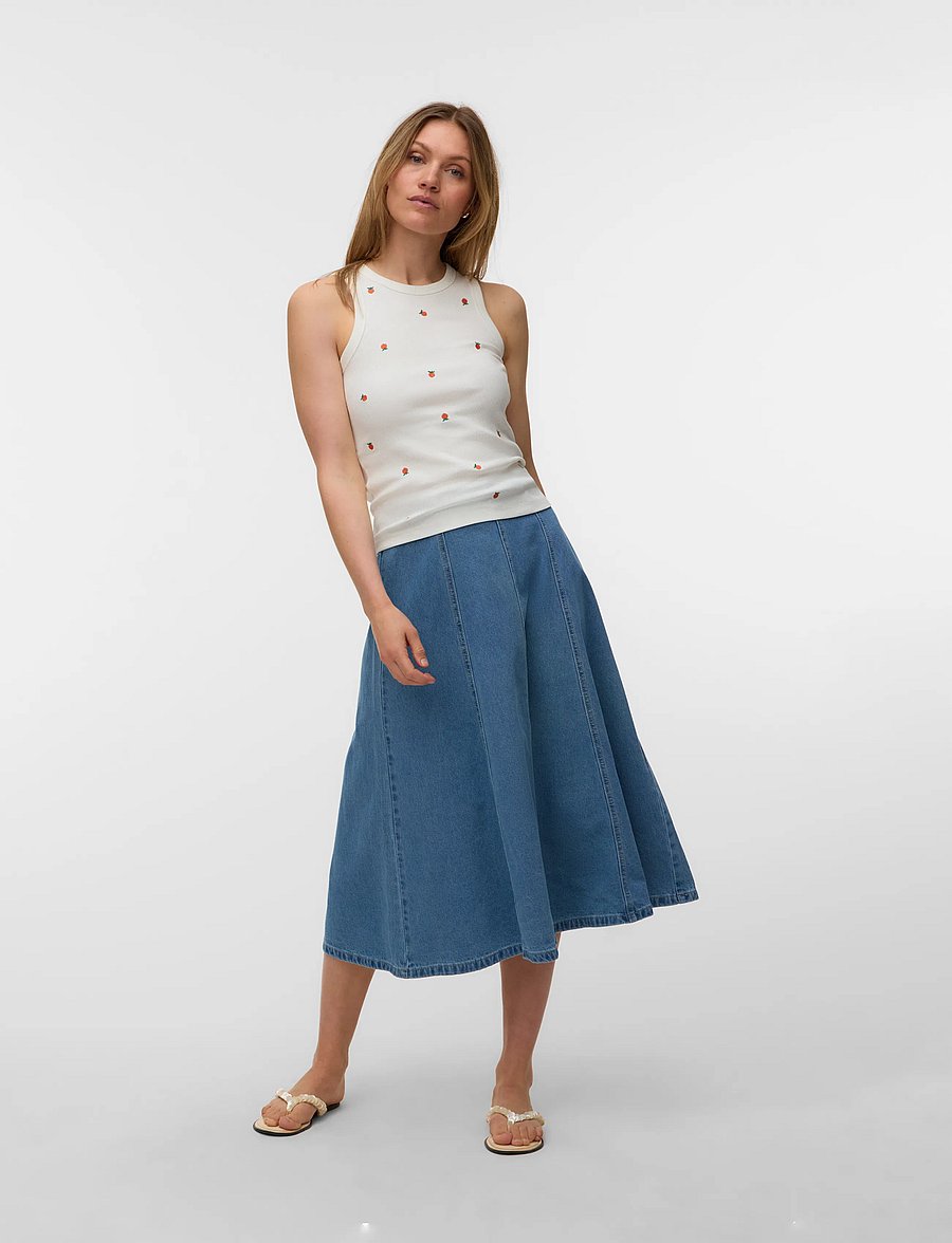 Vero Moda - VMSIGGA HR 7/8 A-LINE CLR DENIM SKIRT - jeansröcke - light blue denim - 0