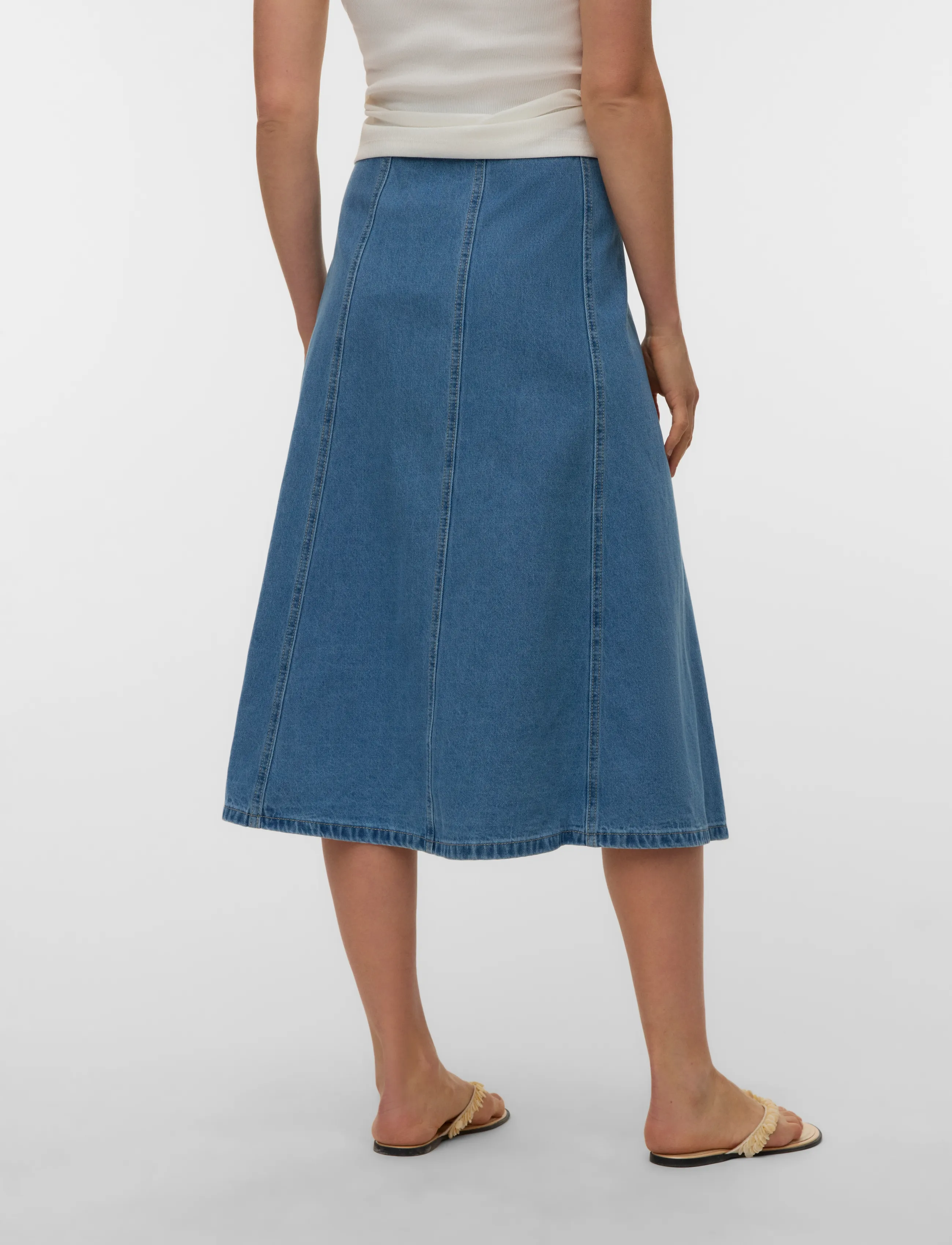 Vero Moda - VMSIGGA HR  7/8 A-LINE CLR DENIM SKIRT - denimnederdele - light blue denim - 2