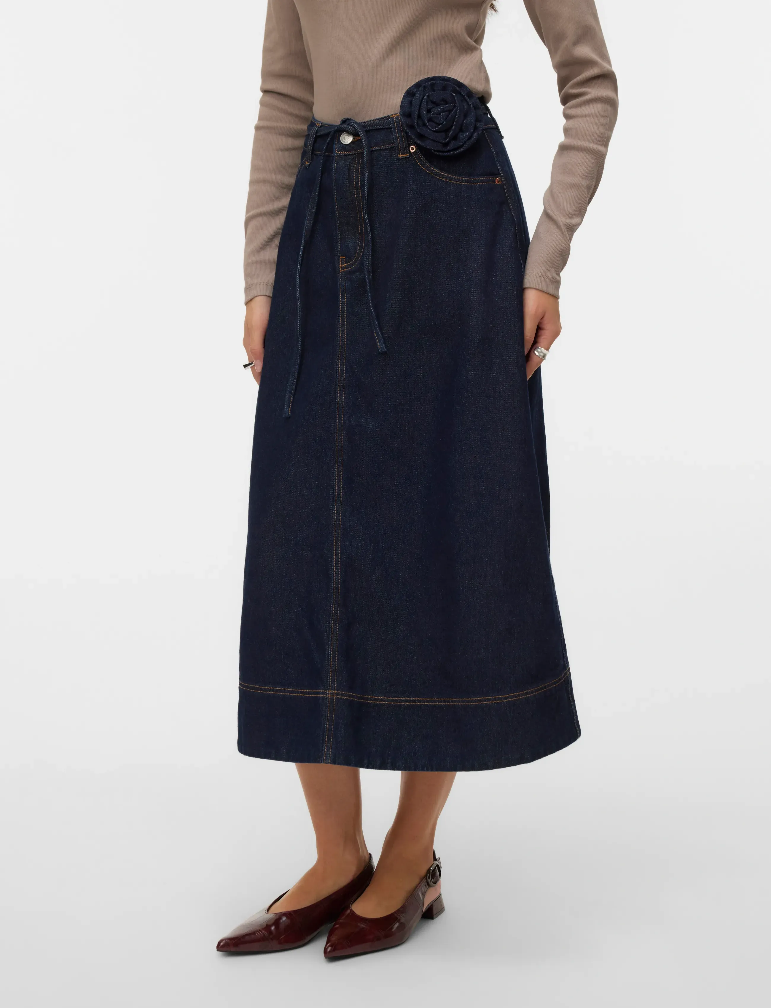Vero Moda - VMRUTH HR ROSE BELT DENIM SKIRT SI346 - denimnederdele - dark blue denim - 4