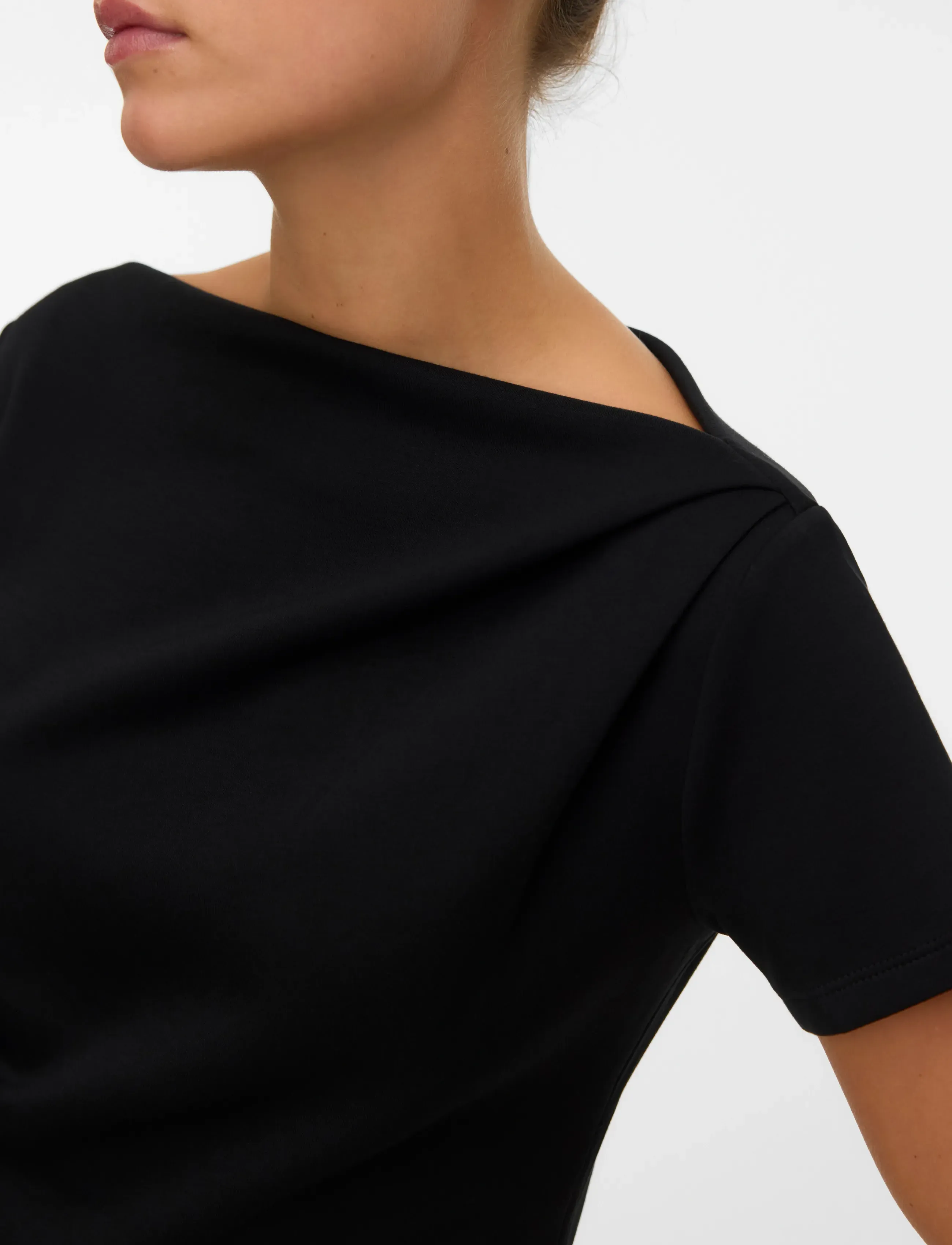 Vero Moda - VMMILLE SS BOATNECK SHORT TOP JRS NOOS - t-shirts - black - 4